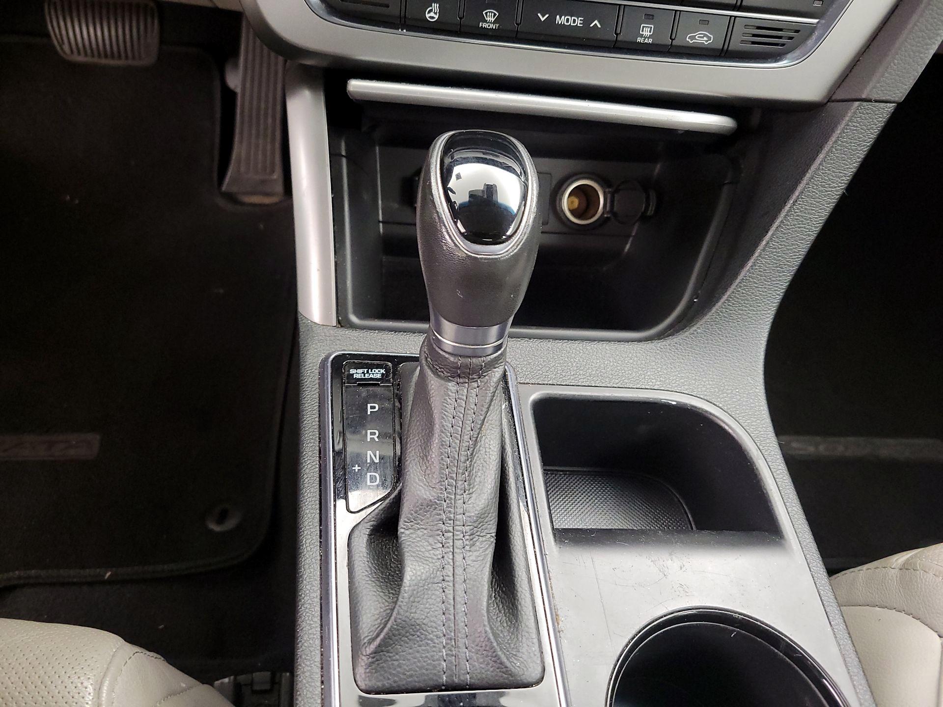 Thumbnail: 2016 Hyundai Sonata - 16