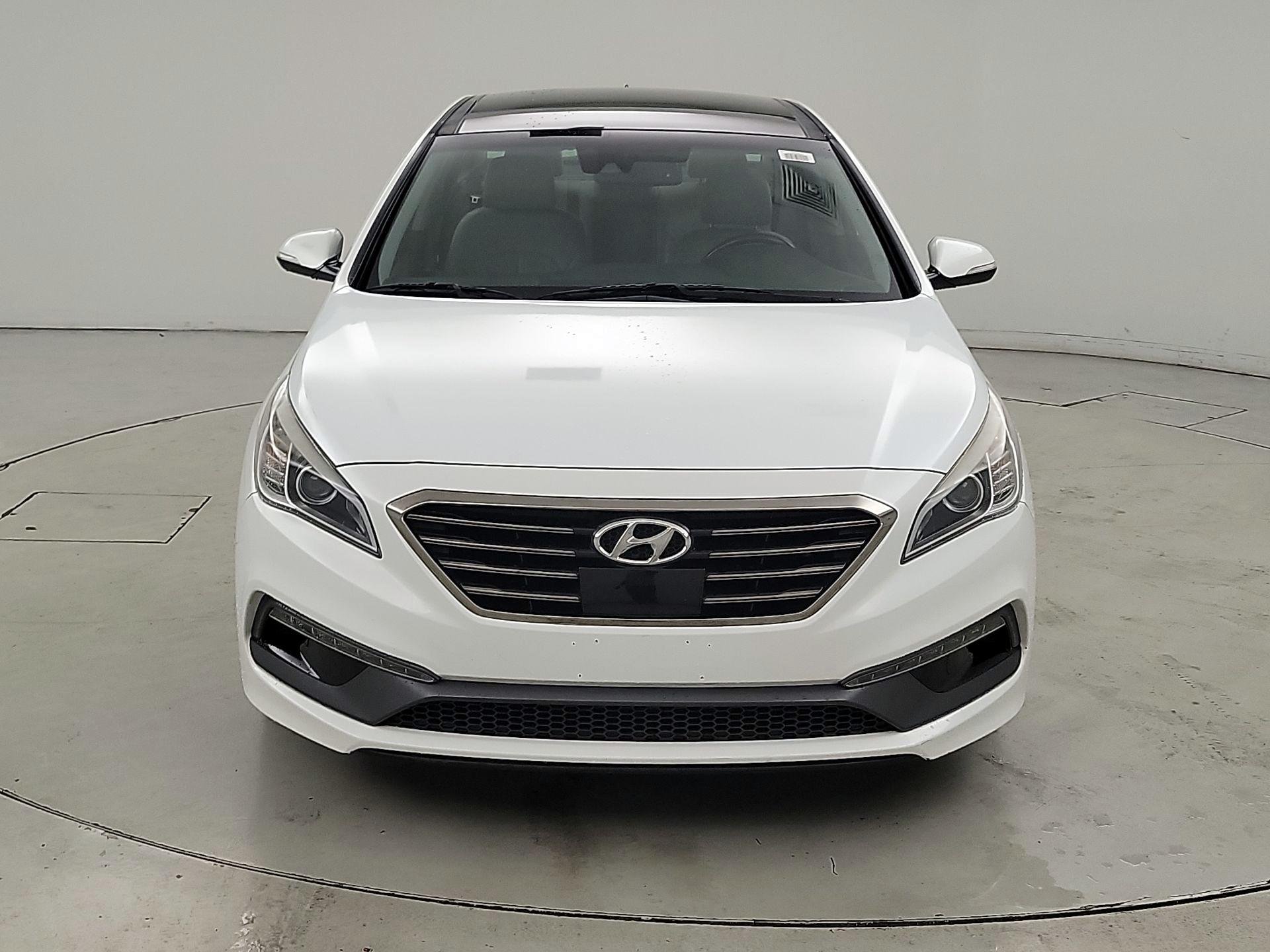 Thumbnail: 2016 Hyundai Sonata - 2