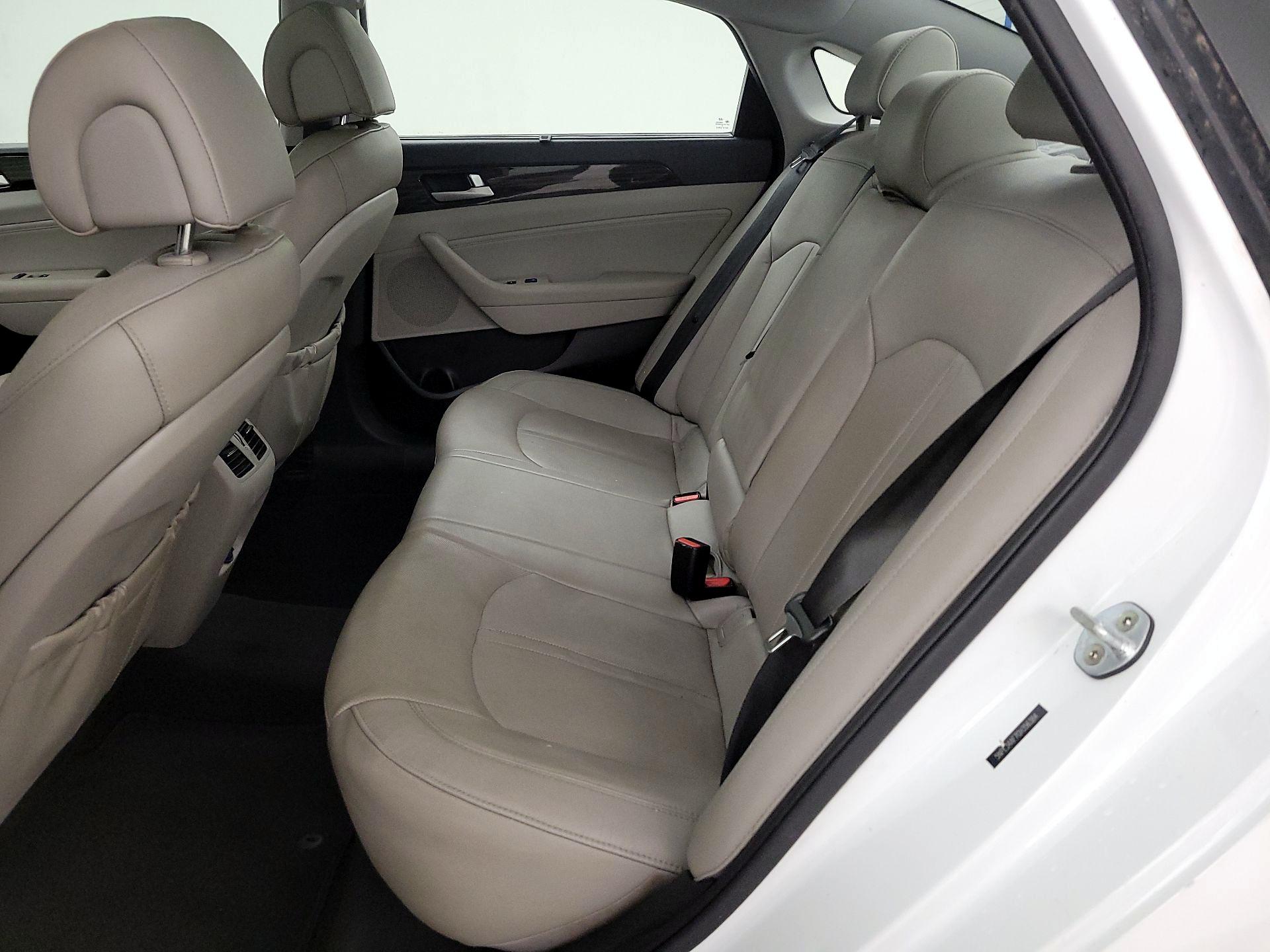 Thumbnail: 2016 Hyundai Sonata - 19