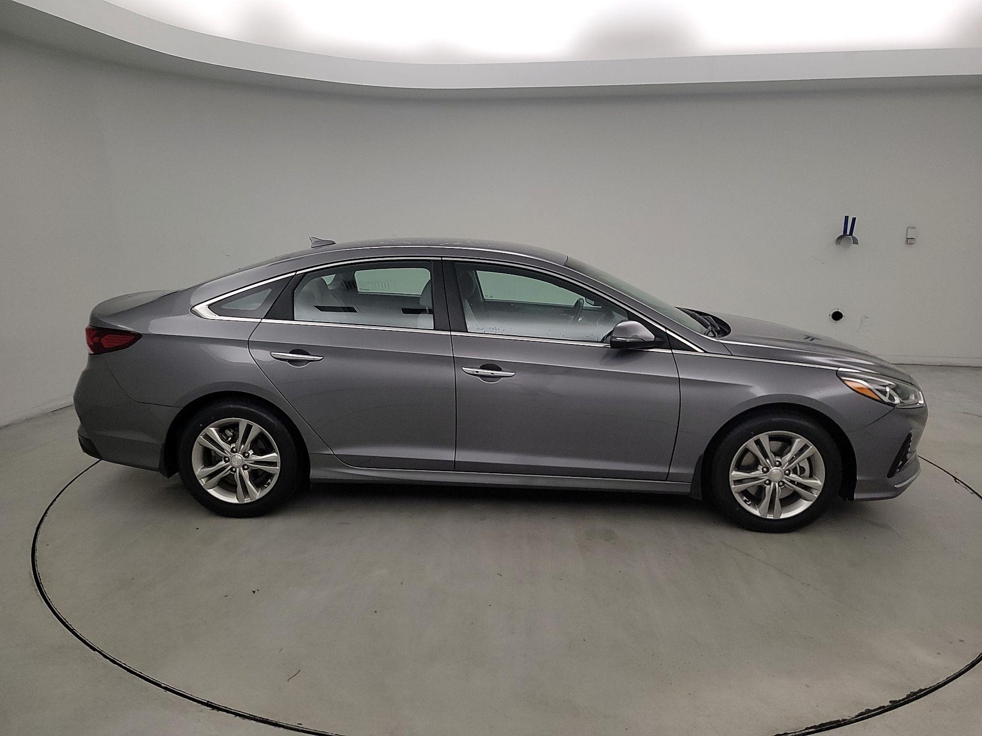 Thumbnail: 2018 Hyundai Sonata - 4