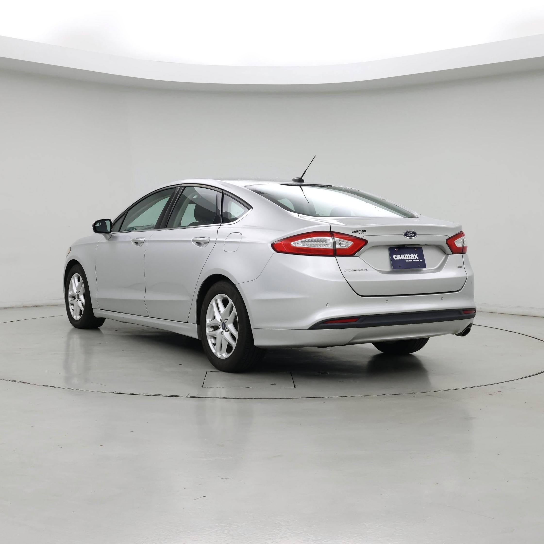 Thumbnail: 2016 Ford Fusion - 2