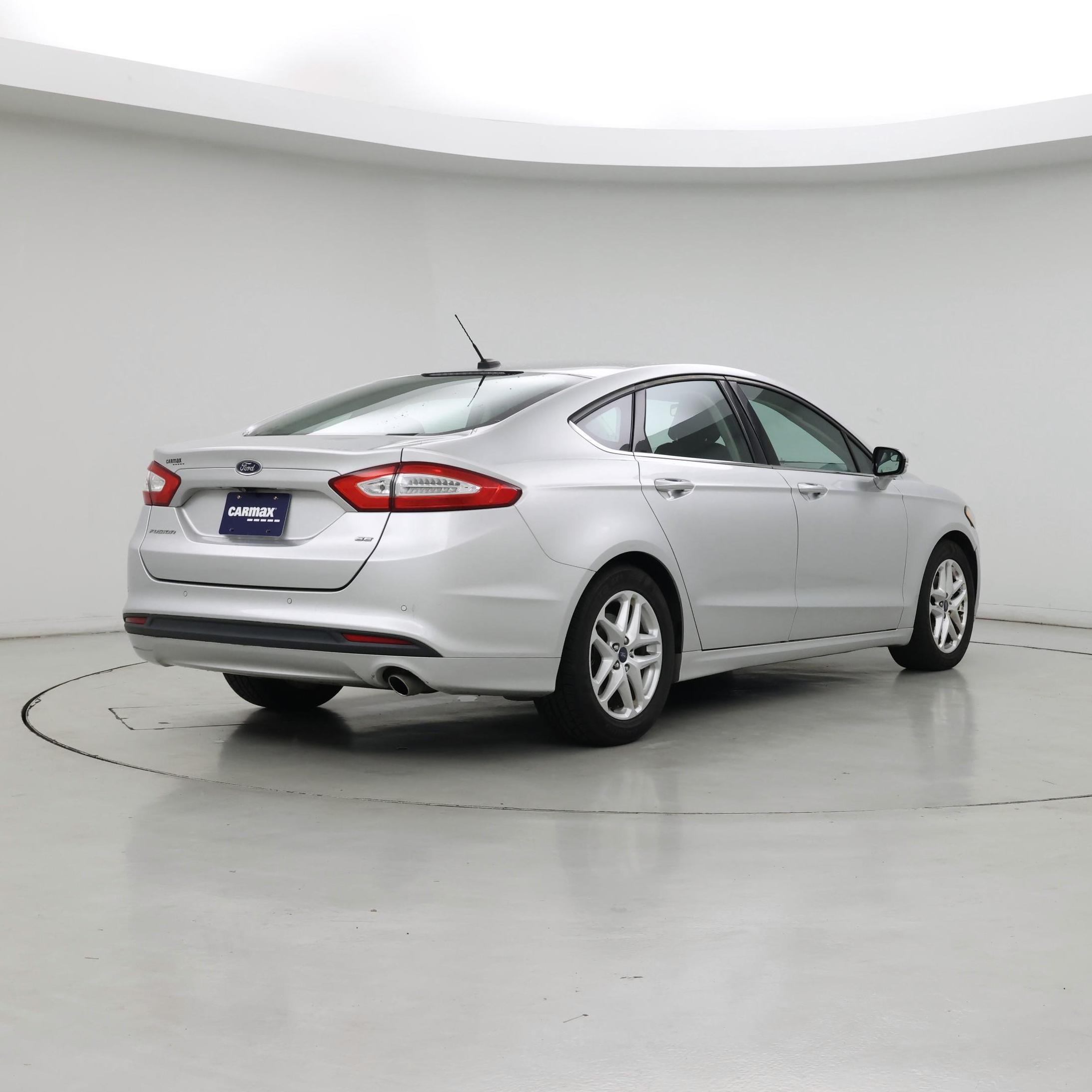 Thumbnail: 2016 Ford Fusion - 8
