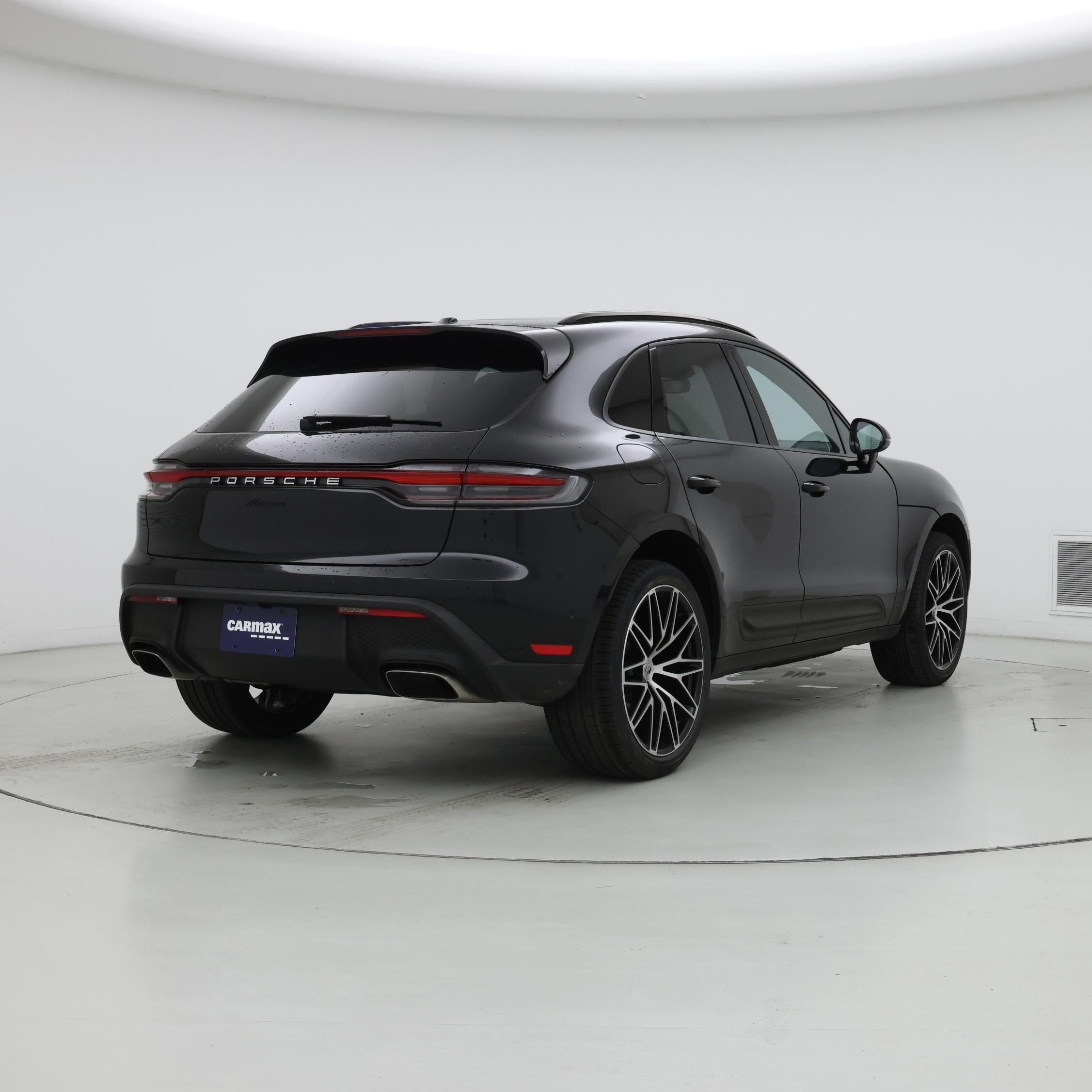 Thumbnail: 2022 Porsche Macan - 8