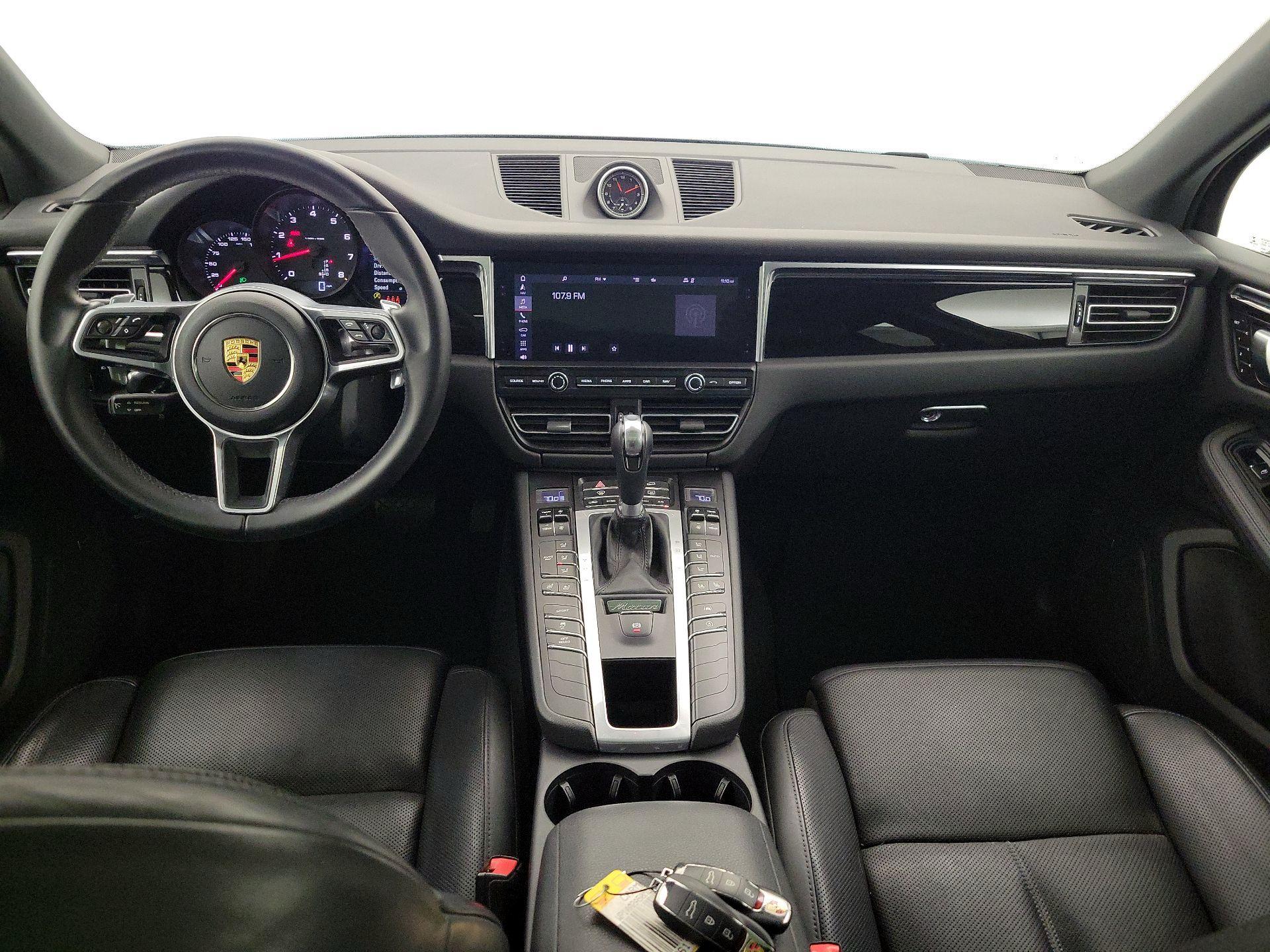 Thumbnail: 2021 Porsche Macan - 9