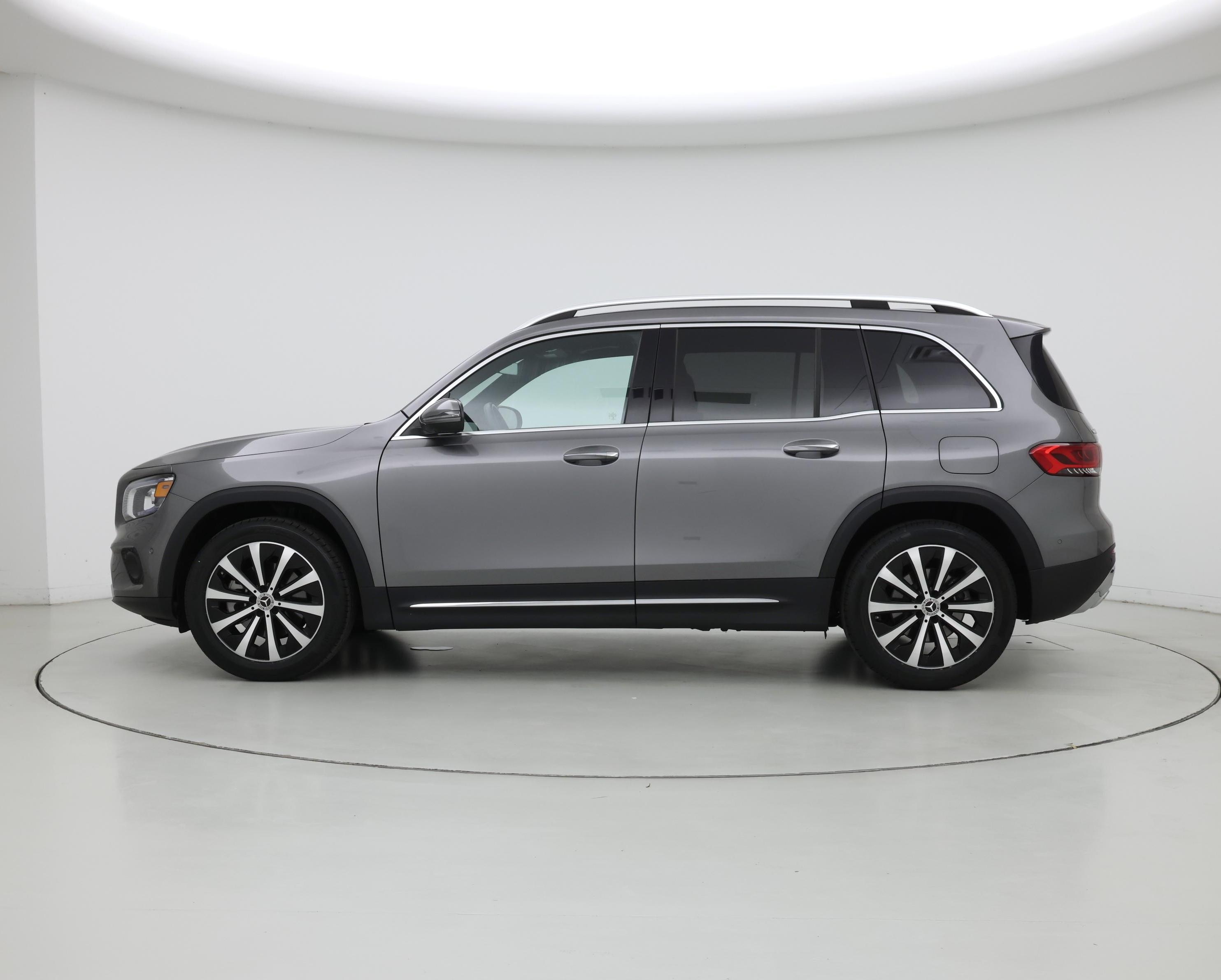 Thumbnail: 2022 Mercedes-Benz GLB - 3