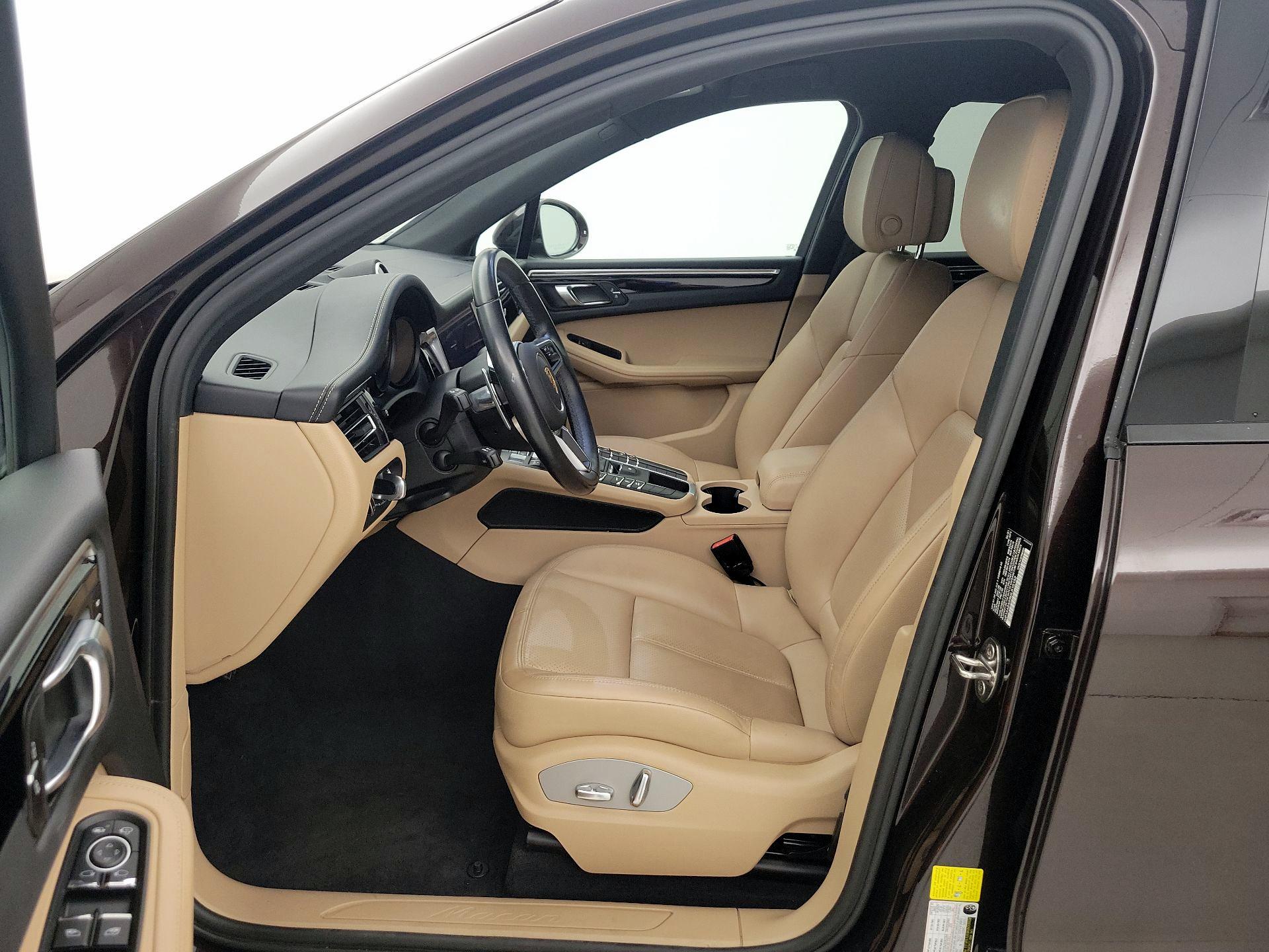 Thumbnail: 2021 Porsche Macan - 11
