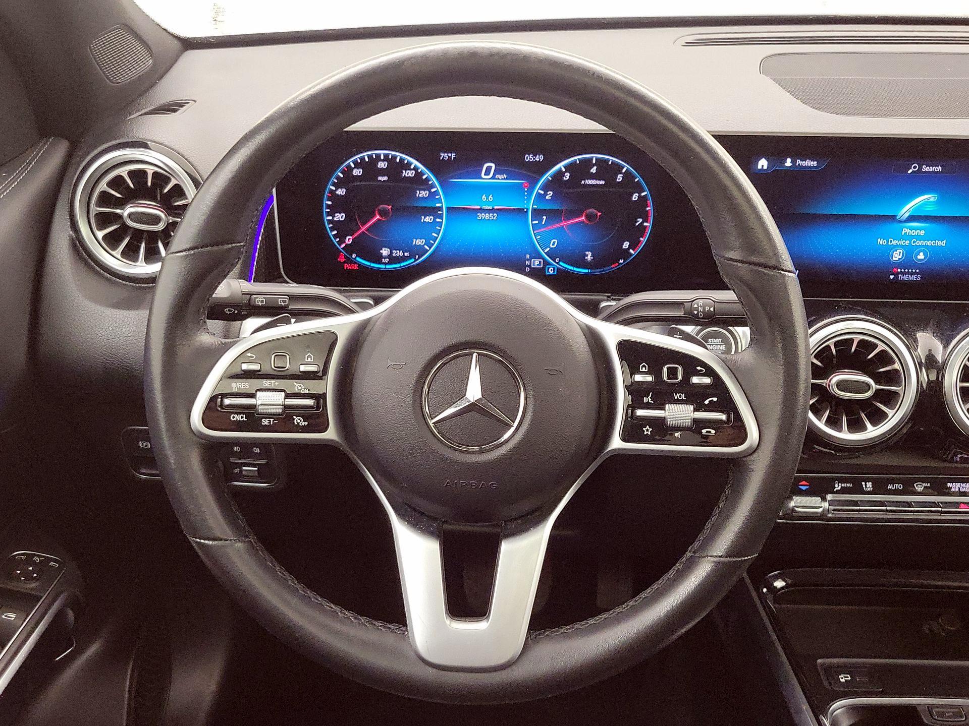 Thumbnail: 2021 Mercedes-Benz GLB - 10