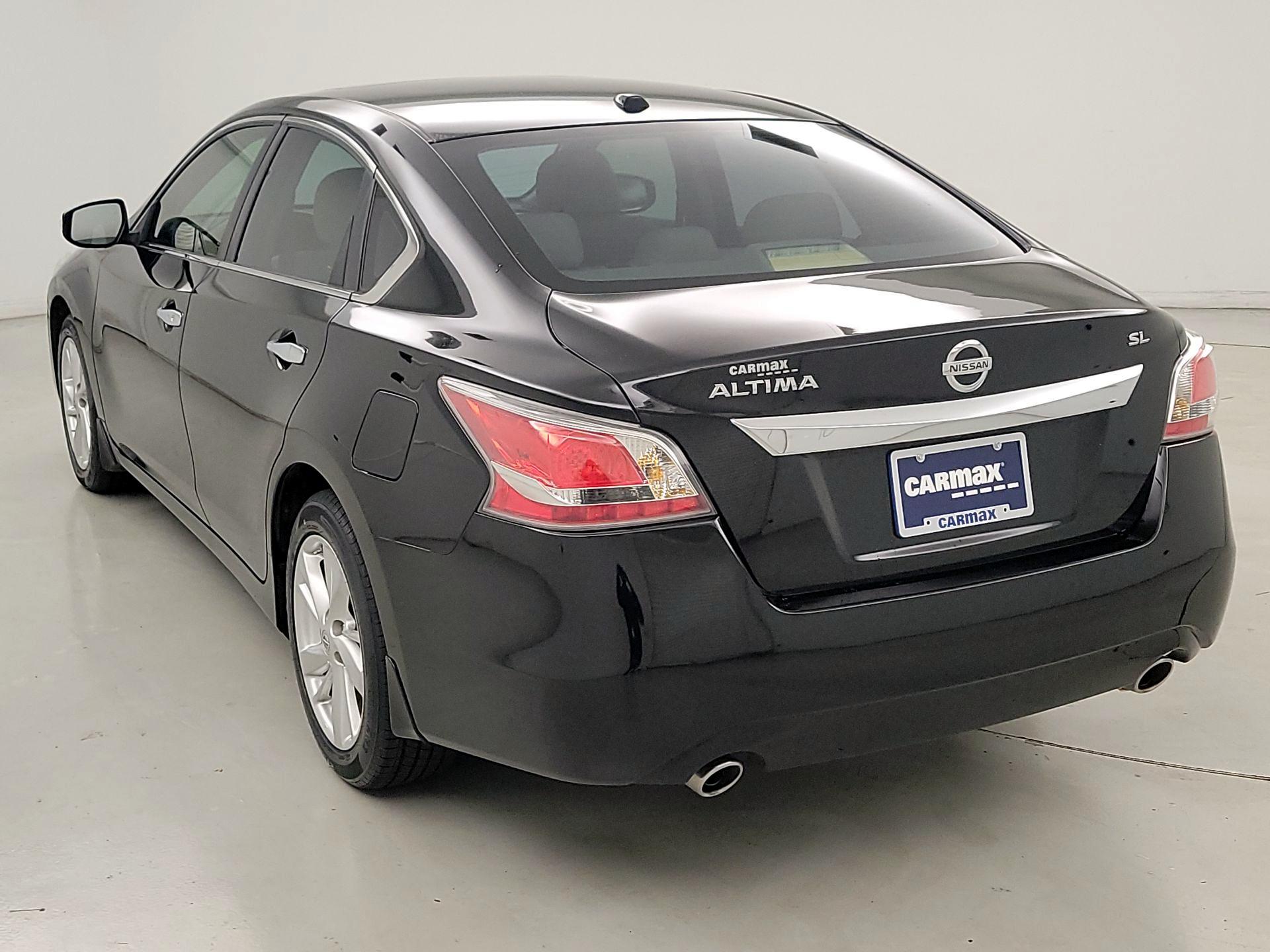 Thumbnail: 2015 Nissan Altima - 7
