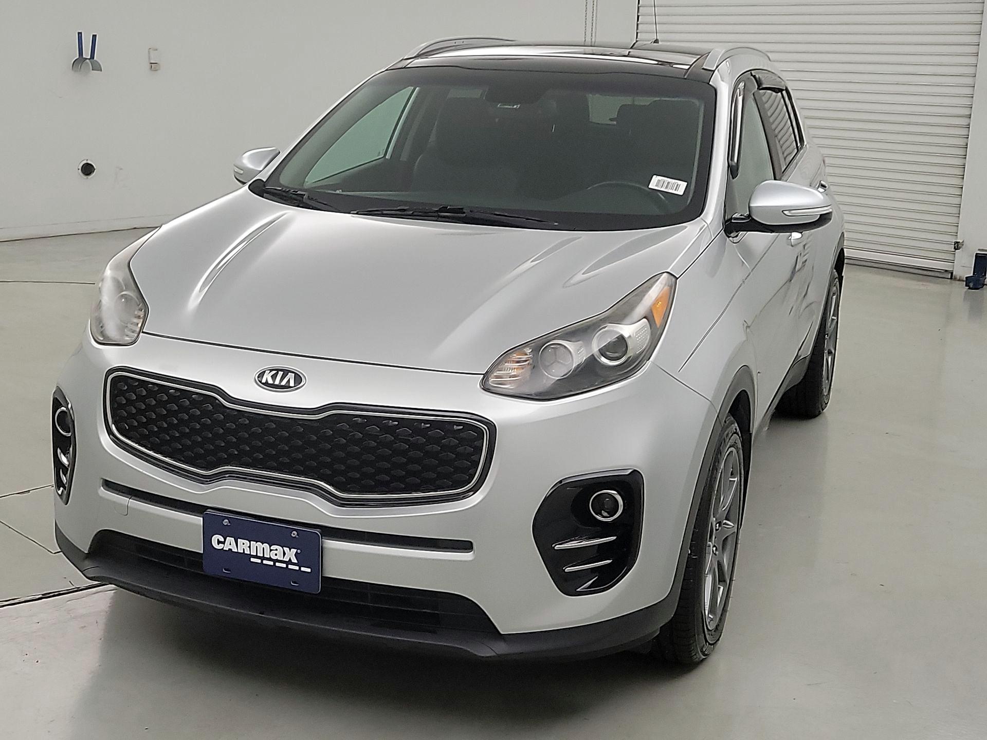 Thumbnail: 2017 Kia Sportage - 3