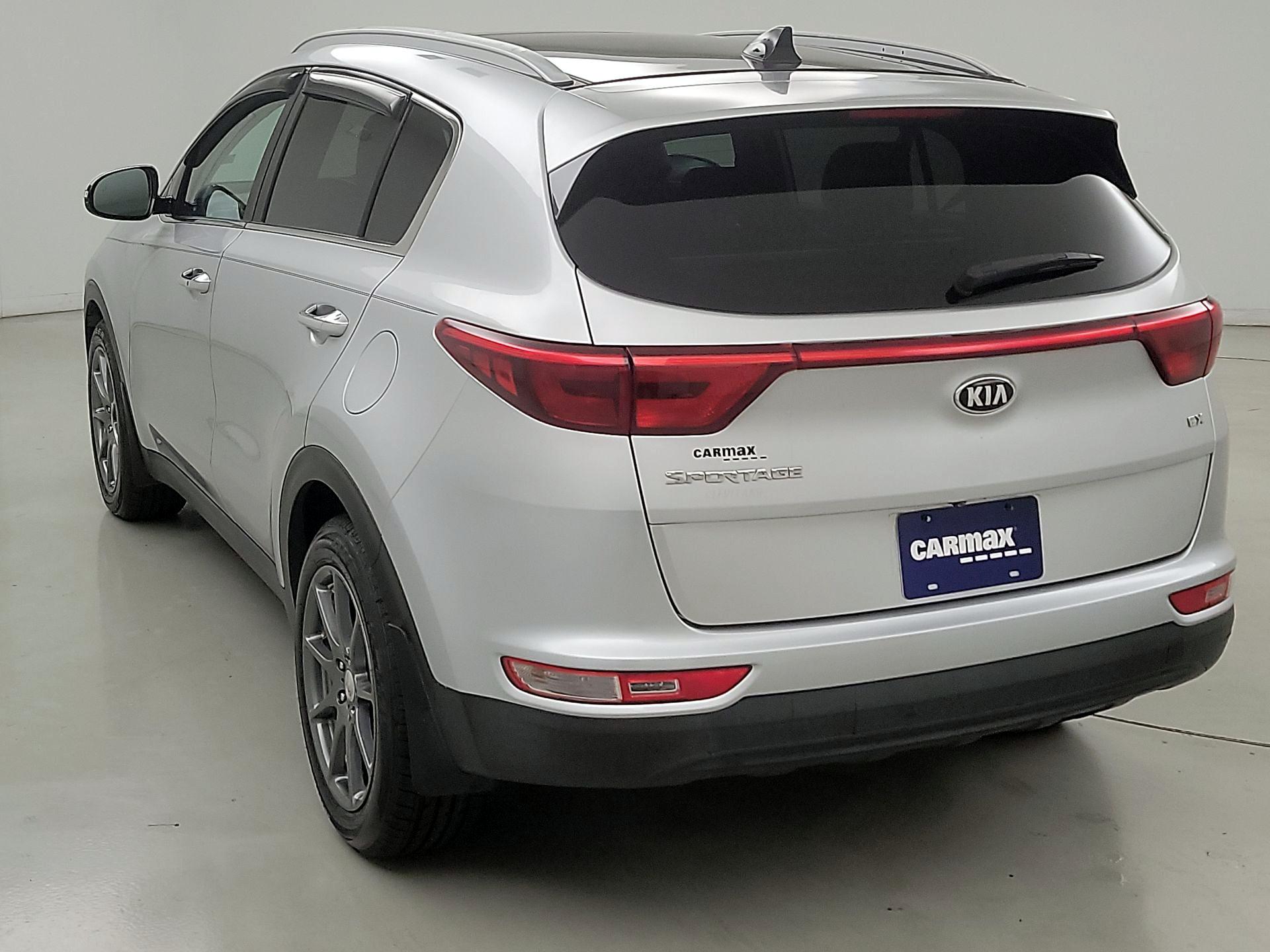 Thumbnail: 2017 Kia Sportage - 7