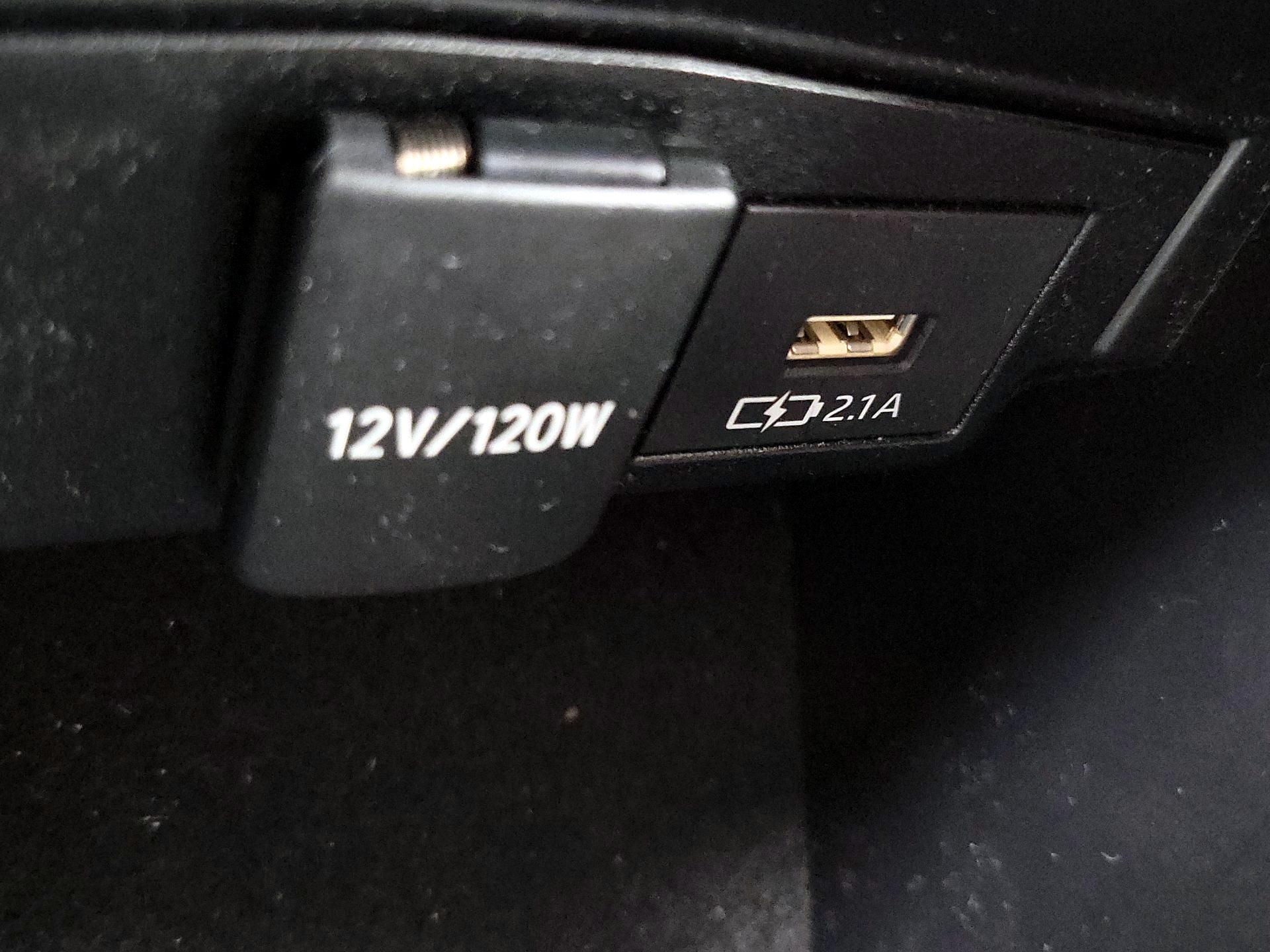 Thumbnail: 2021 Toyota Corolla - 18