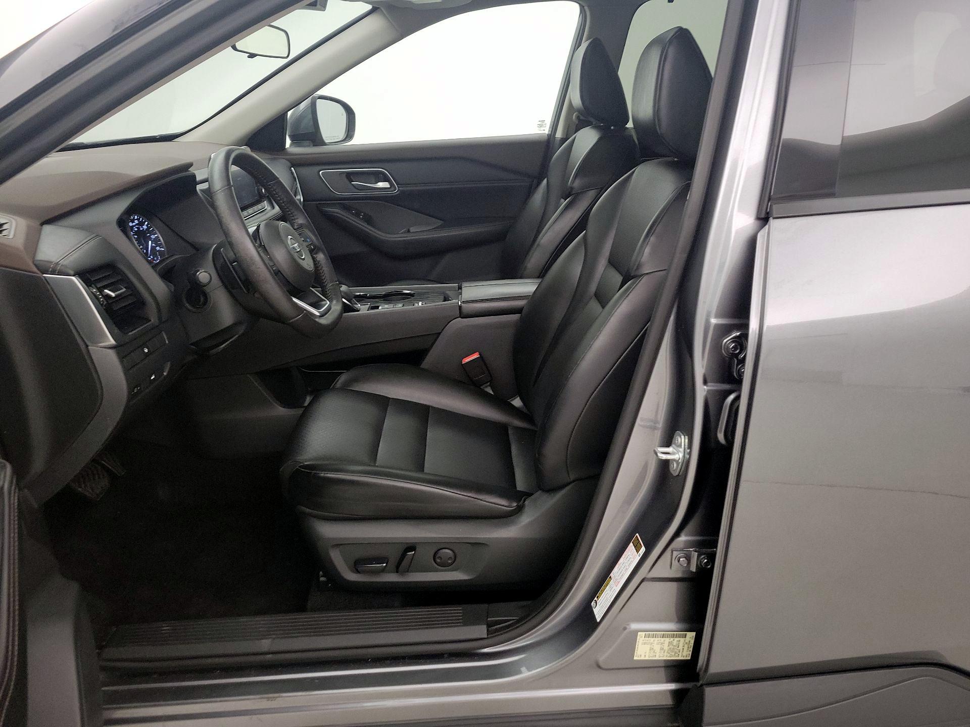 Thumbnail: 2021 Nissan Rogue - 11