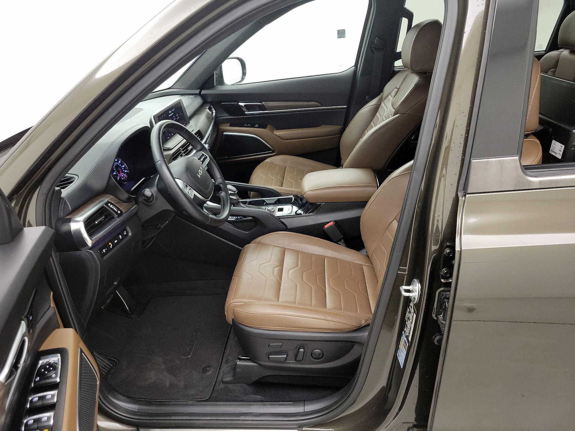 Thumbnail: 2022 Kia Telluride - 11
