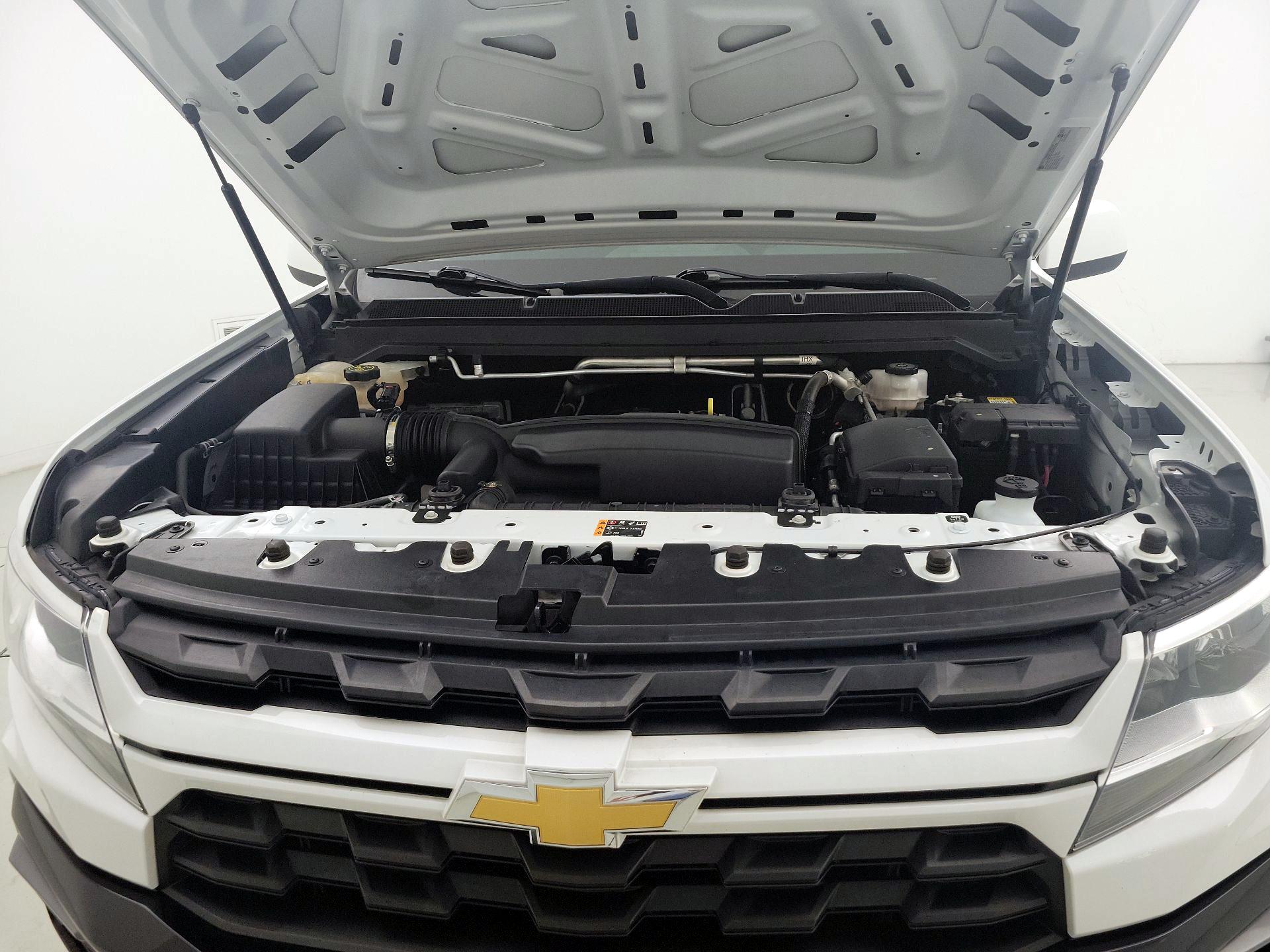 Thumbnail: 2022 Chevrolet Colorado - 20