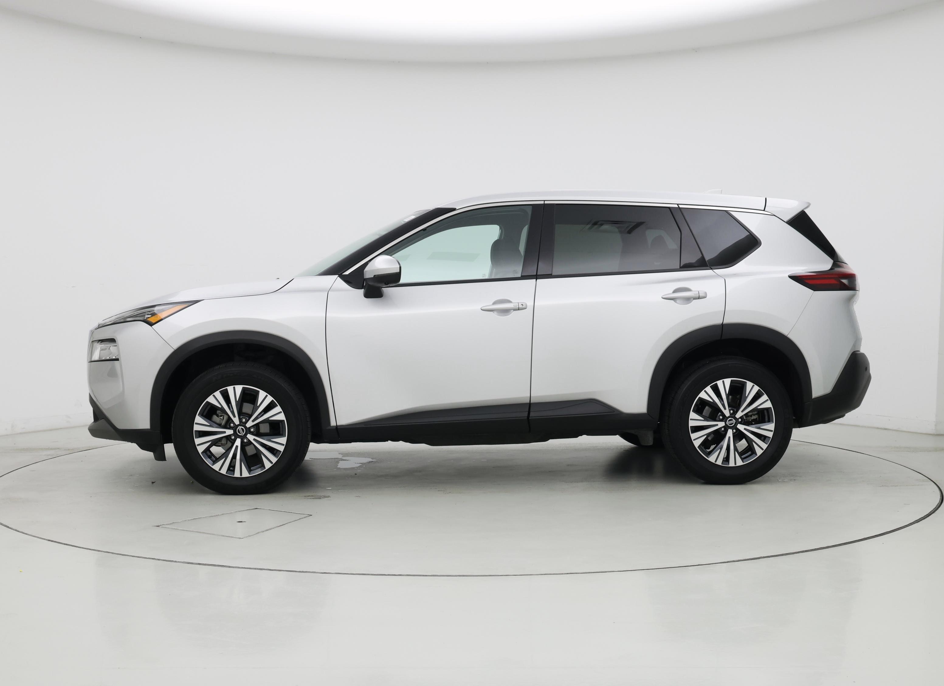 Thumbnail: 2021 Nissan Rogue - 3