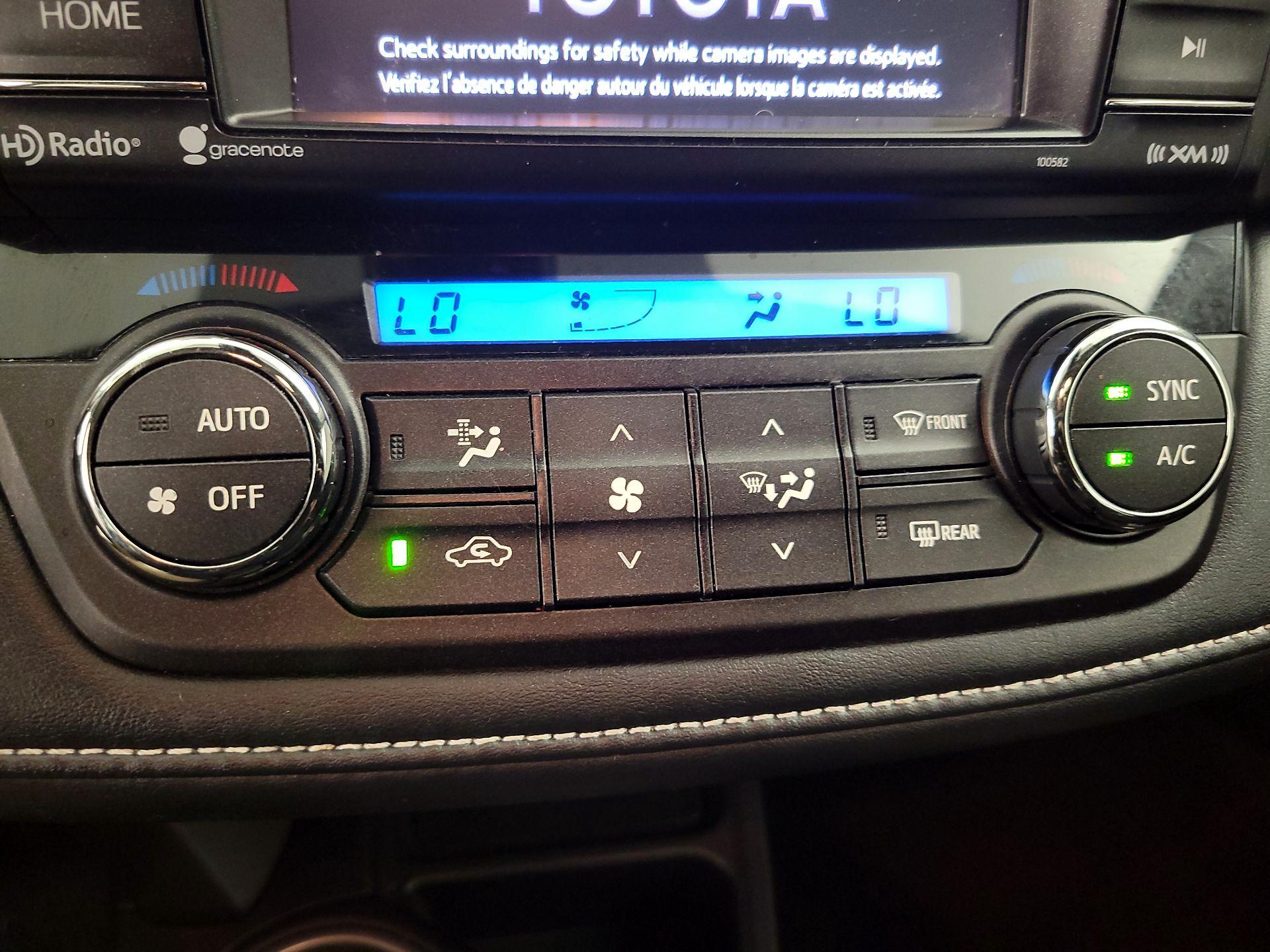 Thumbnail: 2018 Toyota RAV4 - 14