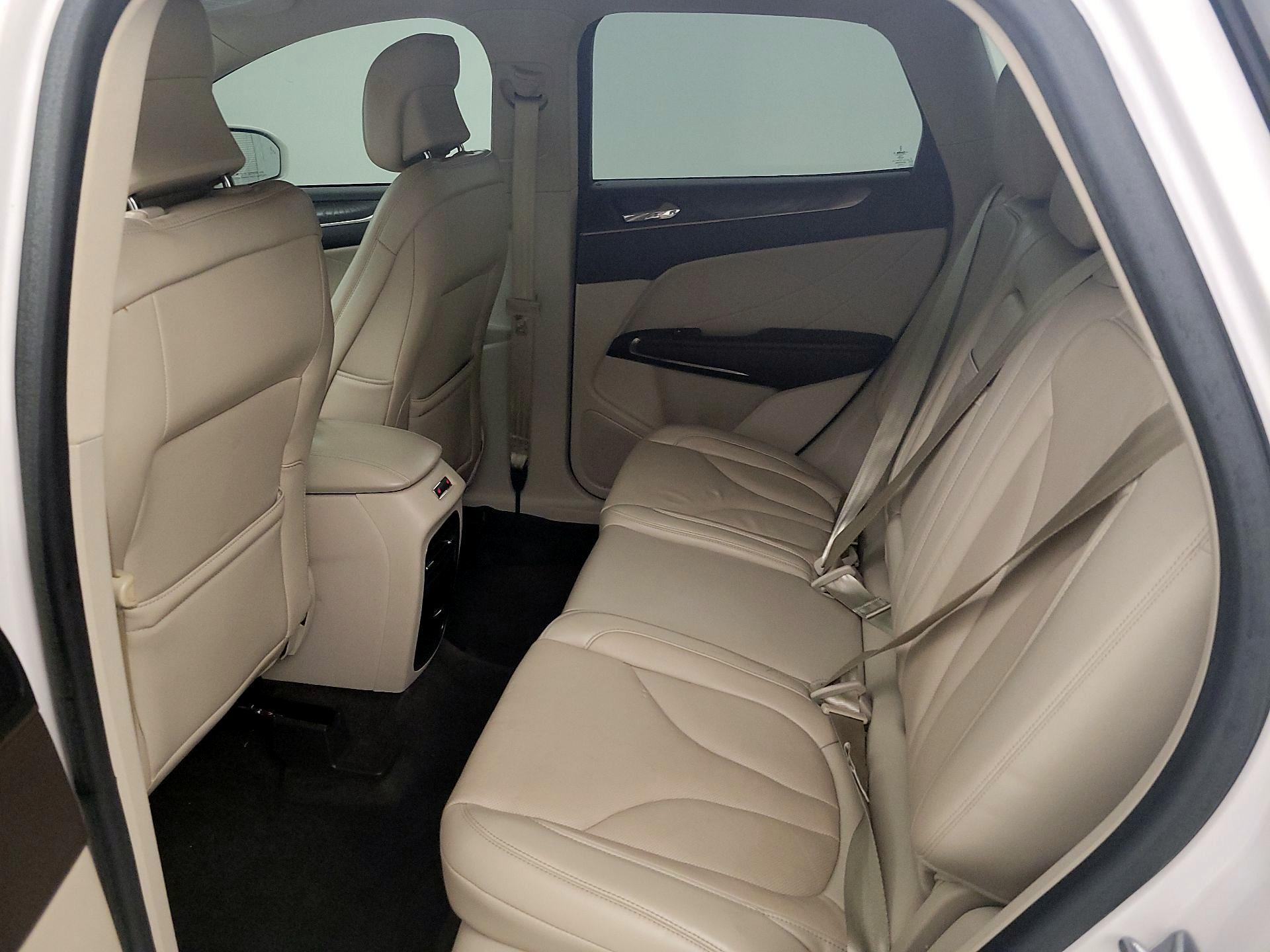 Thumbnail: 2018 Lincoln MKC - 19