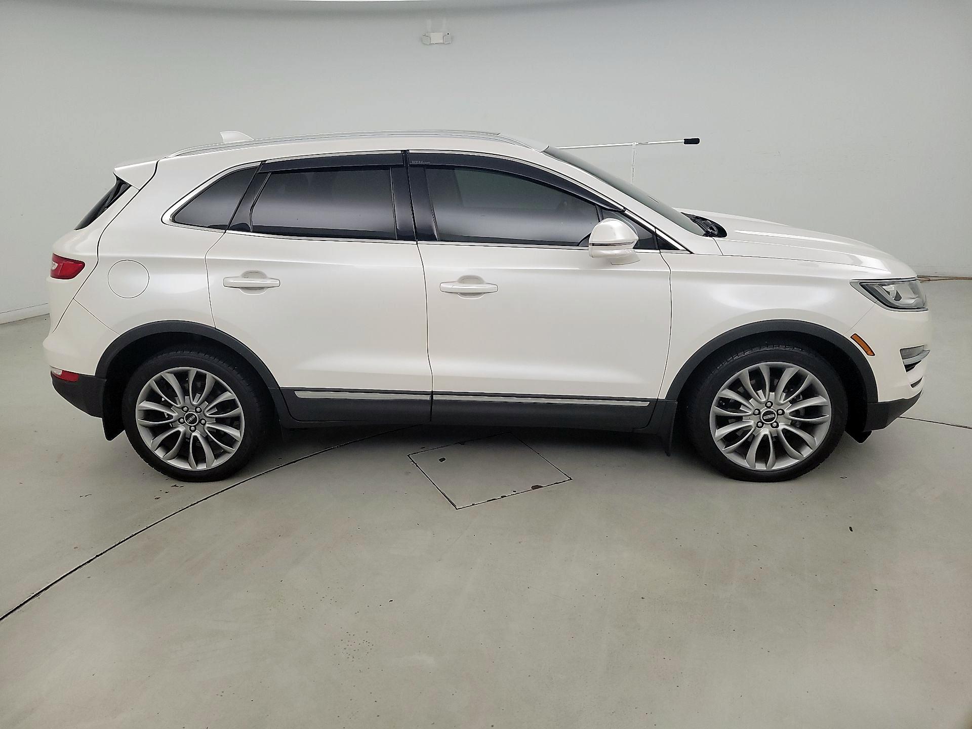 Thumbnail: 2018 Lincoln MKC - 4