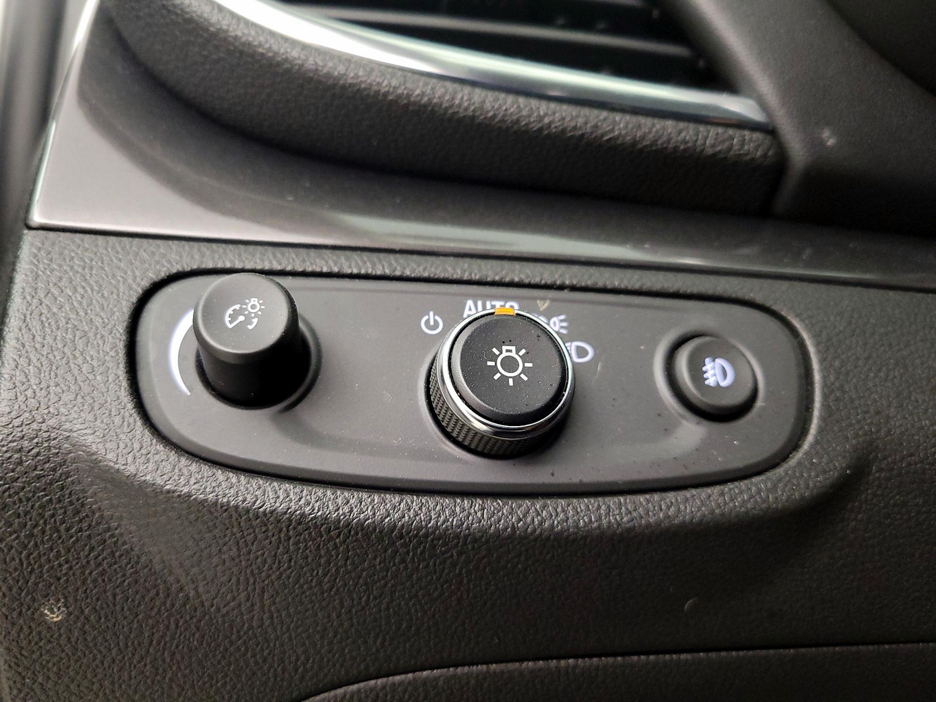 Thumbnail: 2018 Buick Encore - 13
