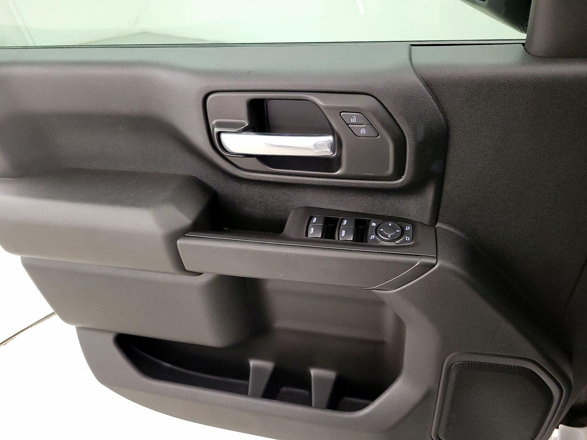 Thumbnail: 2021 Chevrolet Silverado 2500 - 10