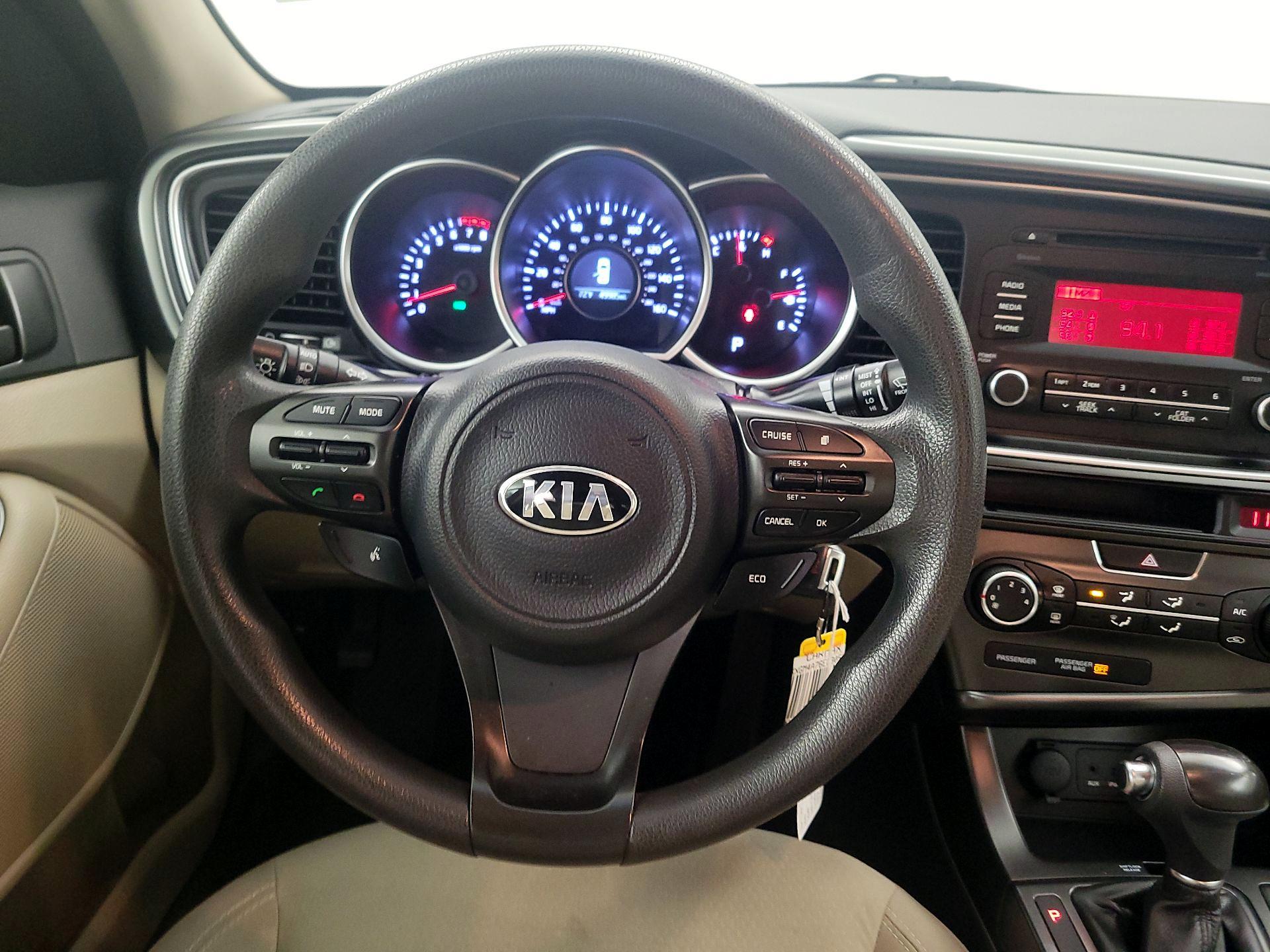 Thumbnail: 2014 Kia Optima - 10