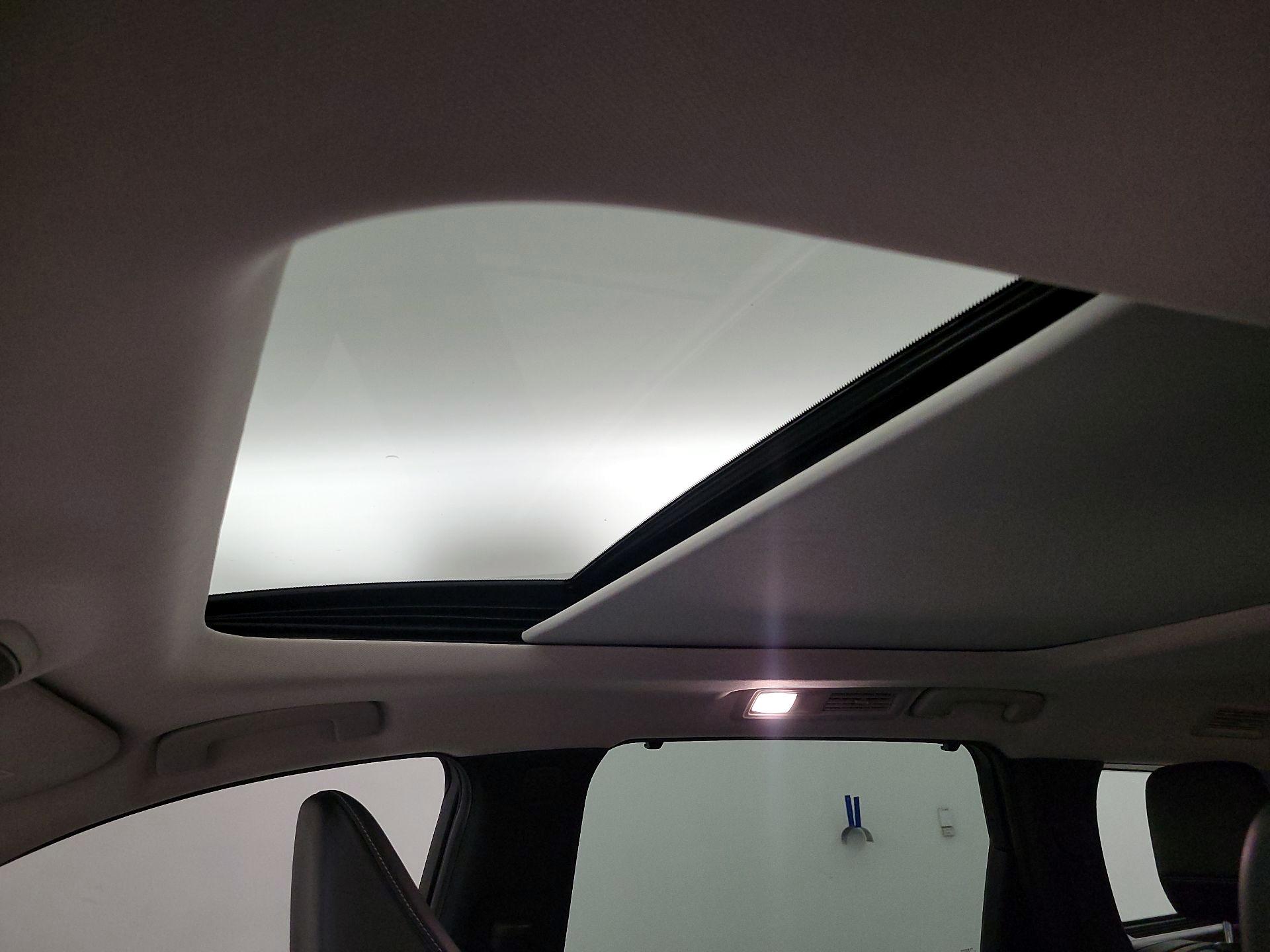 Thumbnail: 2023 INFINITI QX60 - 17