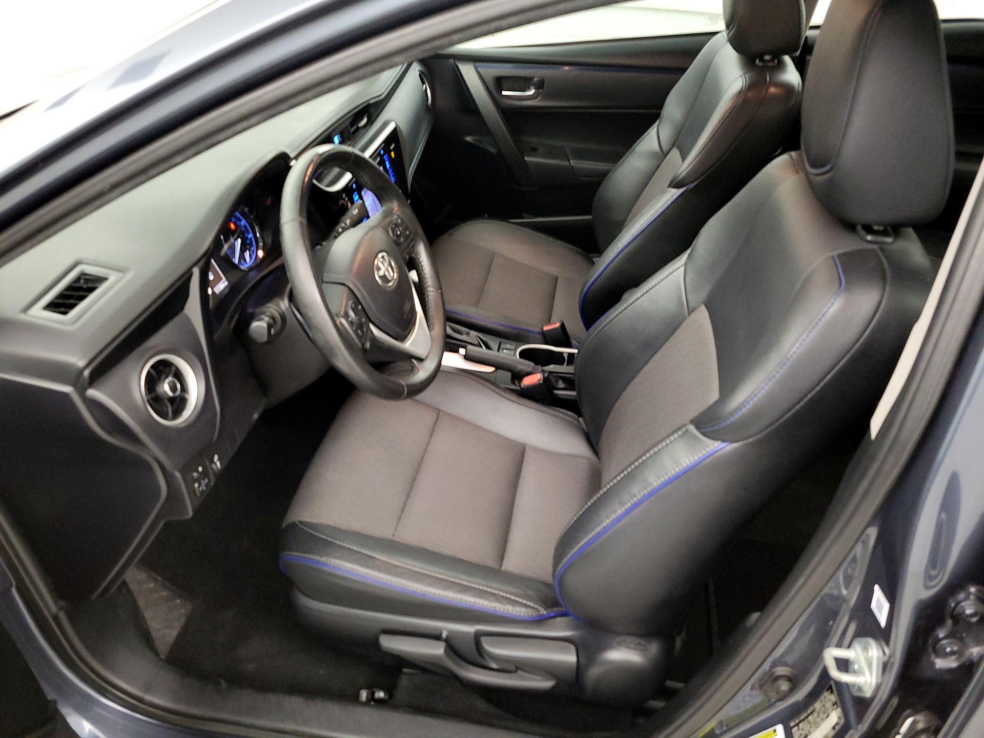 Thumbnail: 2017 Toyota Corolla - 9