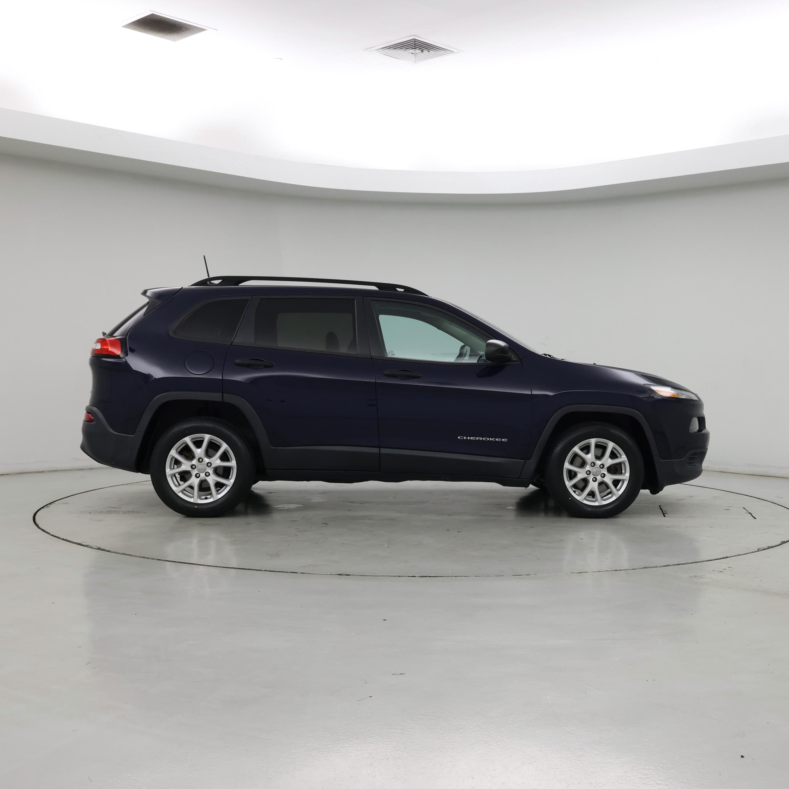 Thumbnail: 2016 Jeep Cherokee - 7