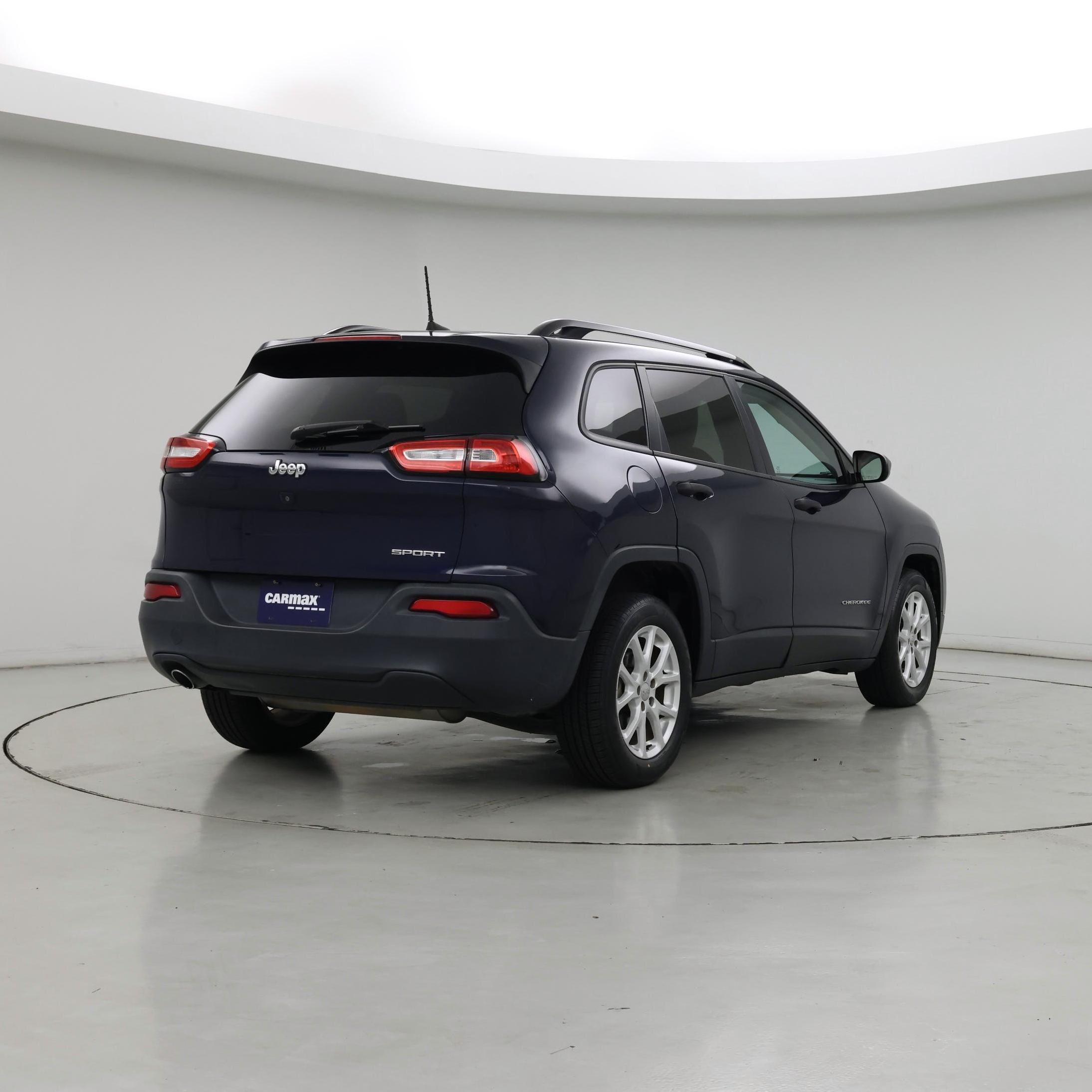 Thumbnail: 2016 Jeep Cherokee - 8