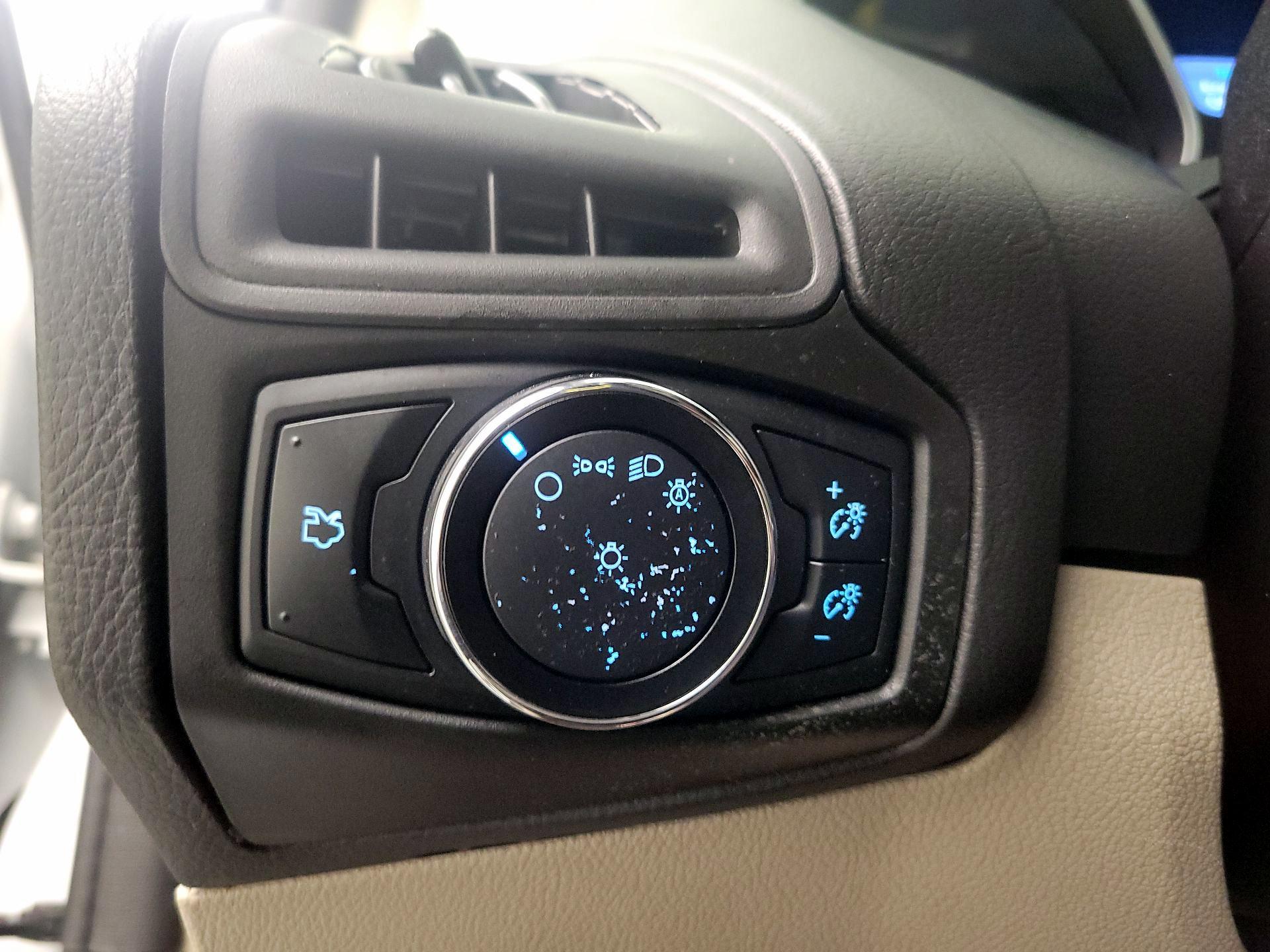 Thumbnail: 2014 Ford Focus - 13