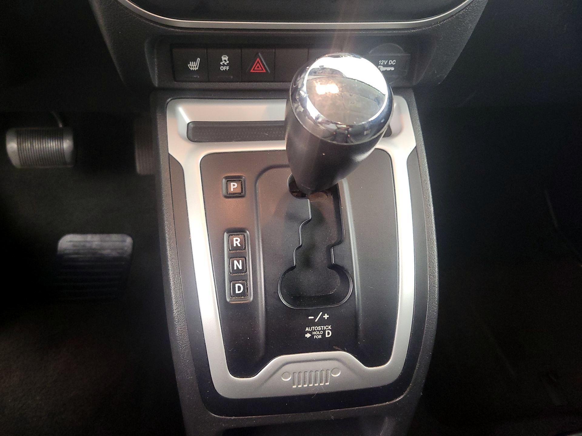 Thumbnail: 2016 Jeep Compass - 15
