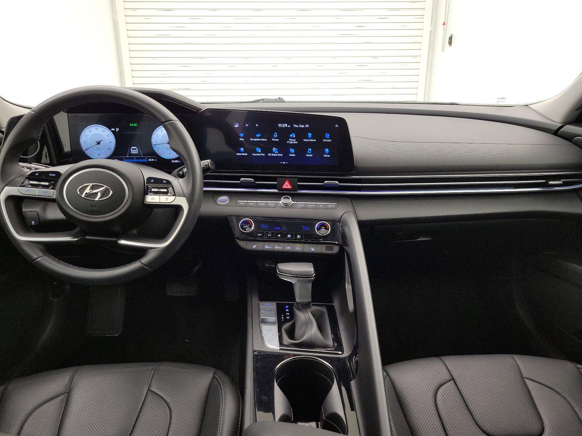 Thumbnail: 2023 Hyundai Elantra - 9