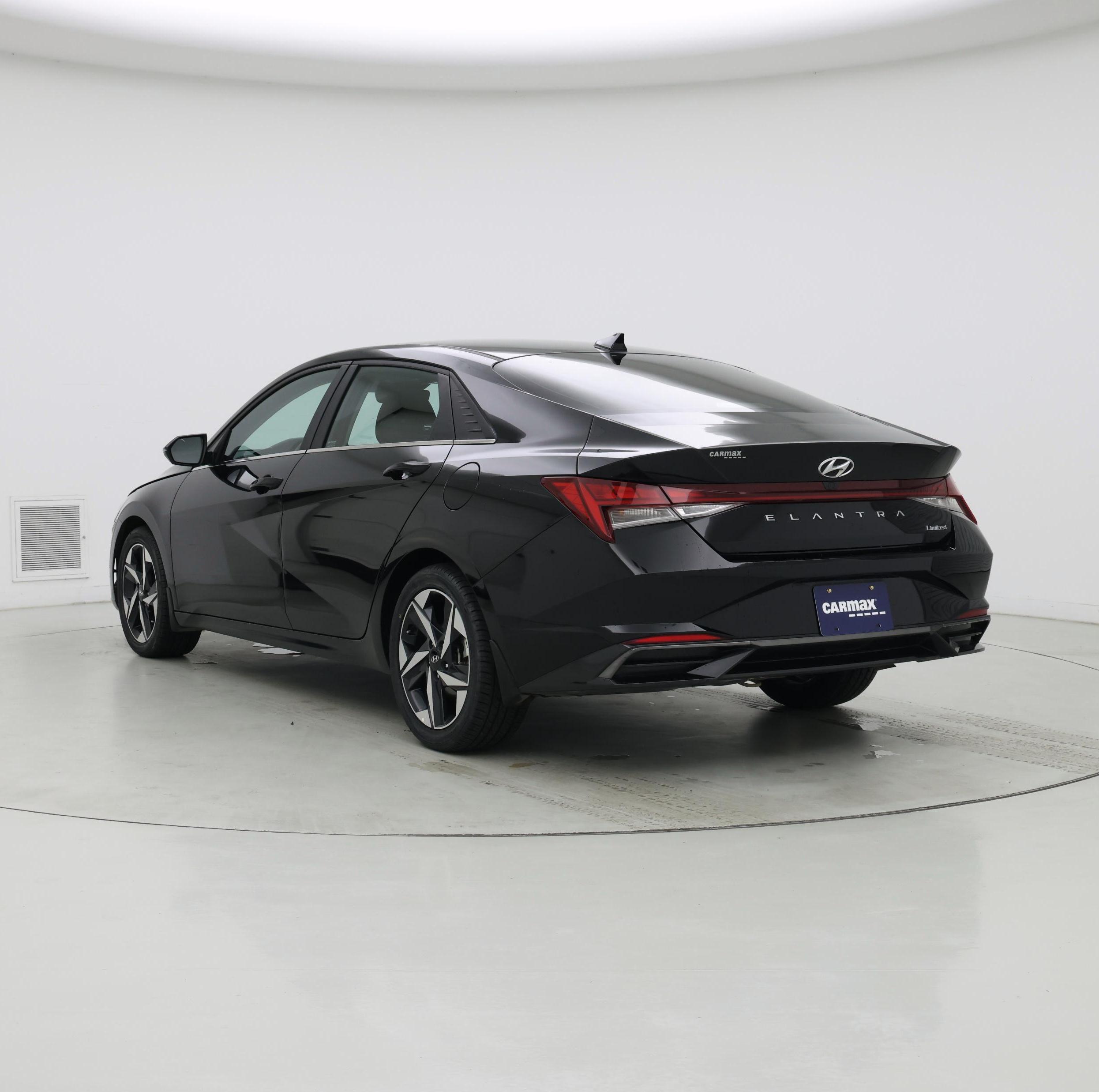 Thumbnail: 2023 Hyundai Elantra - 2