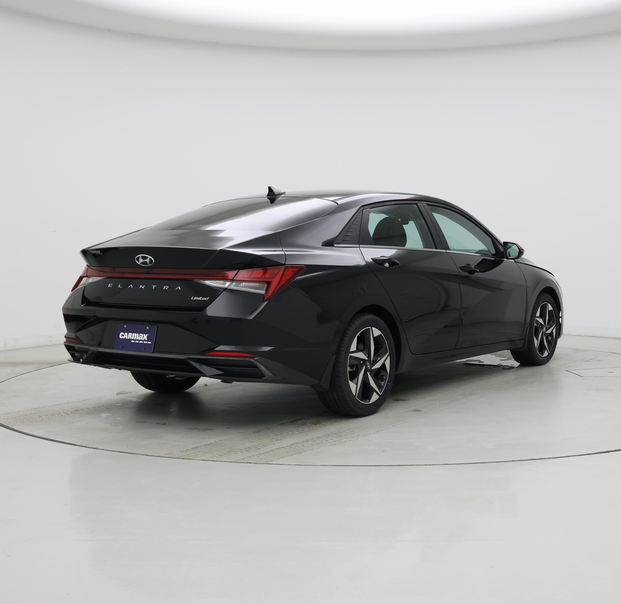 Thumbnail: 2023 Hyundai Elantra - 8