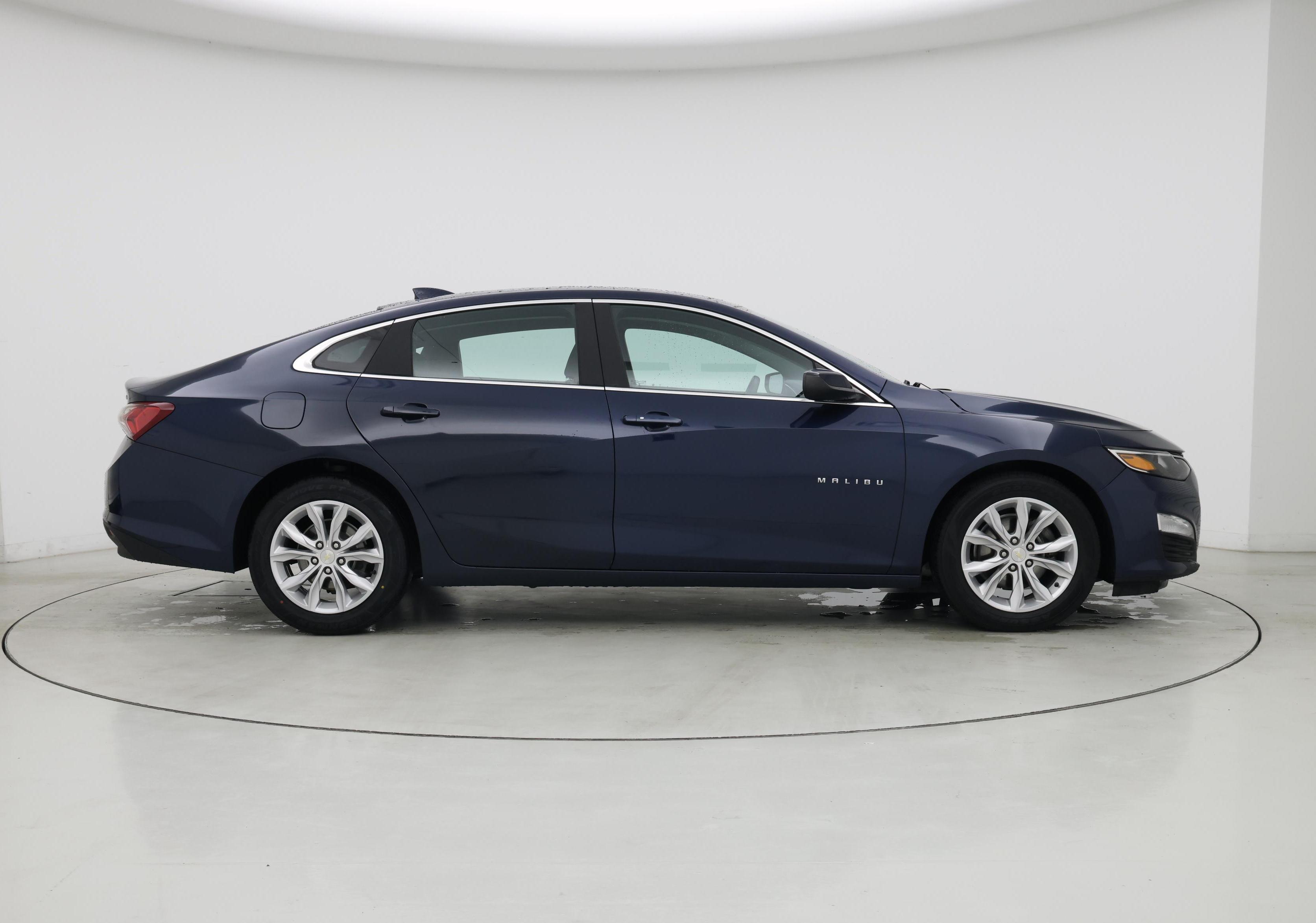 Thumbnail: 2021 Chevrolet Malibu - 7