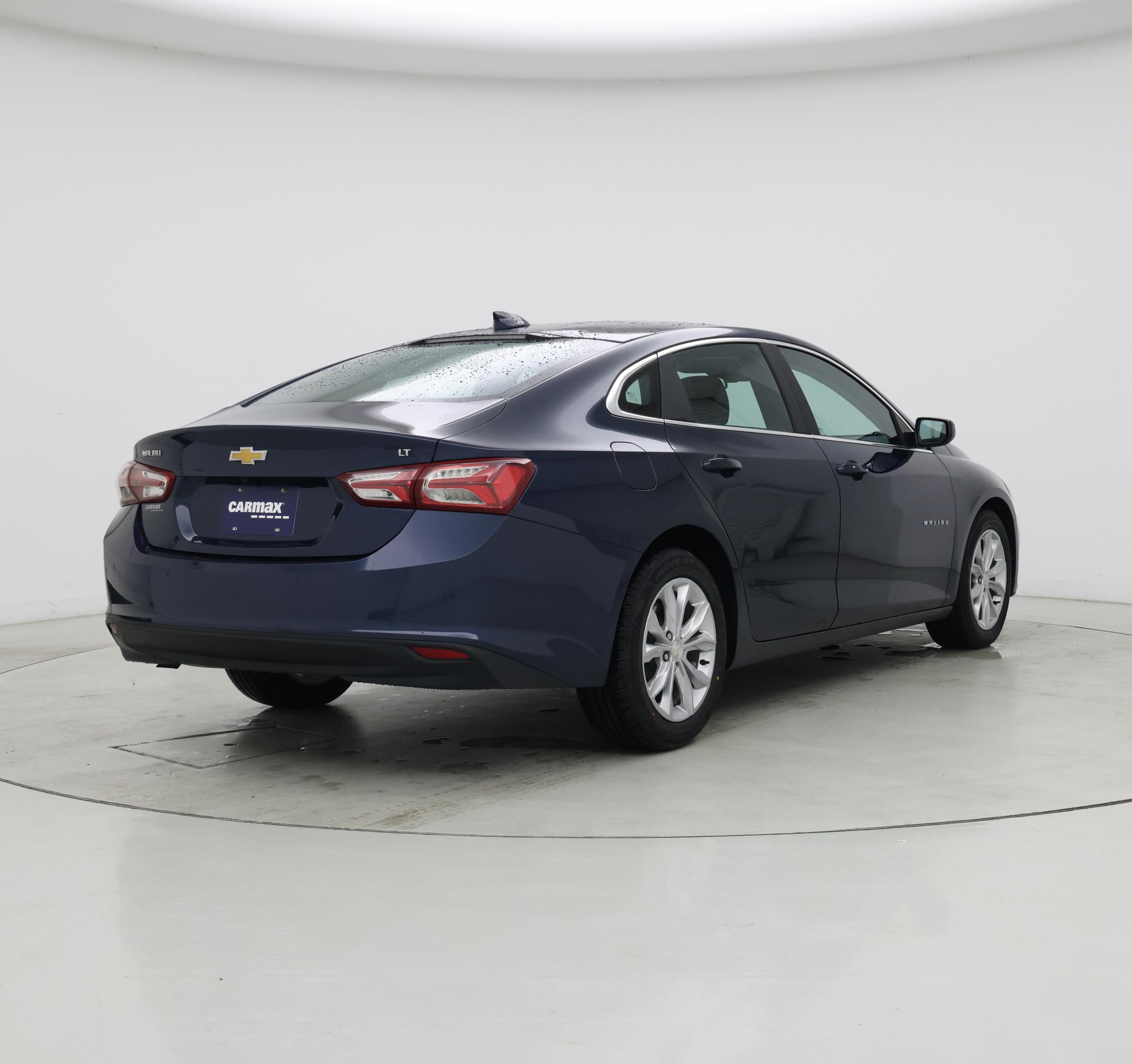 Thumbnail: 2021 Chevrolet Malibu - 8