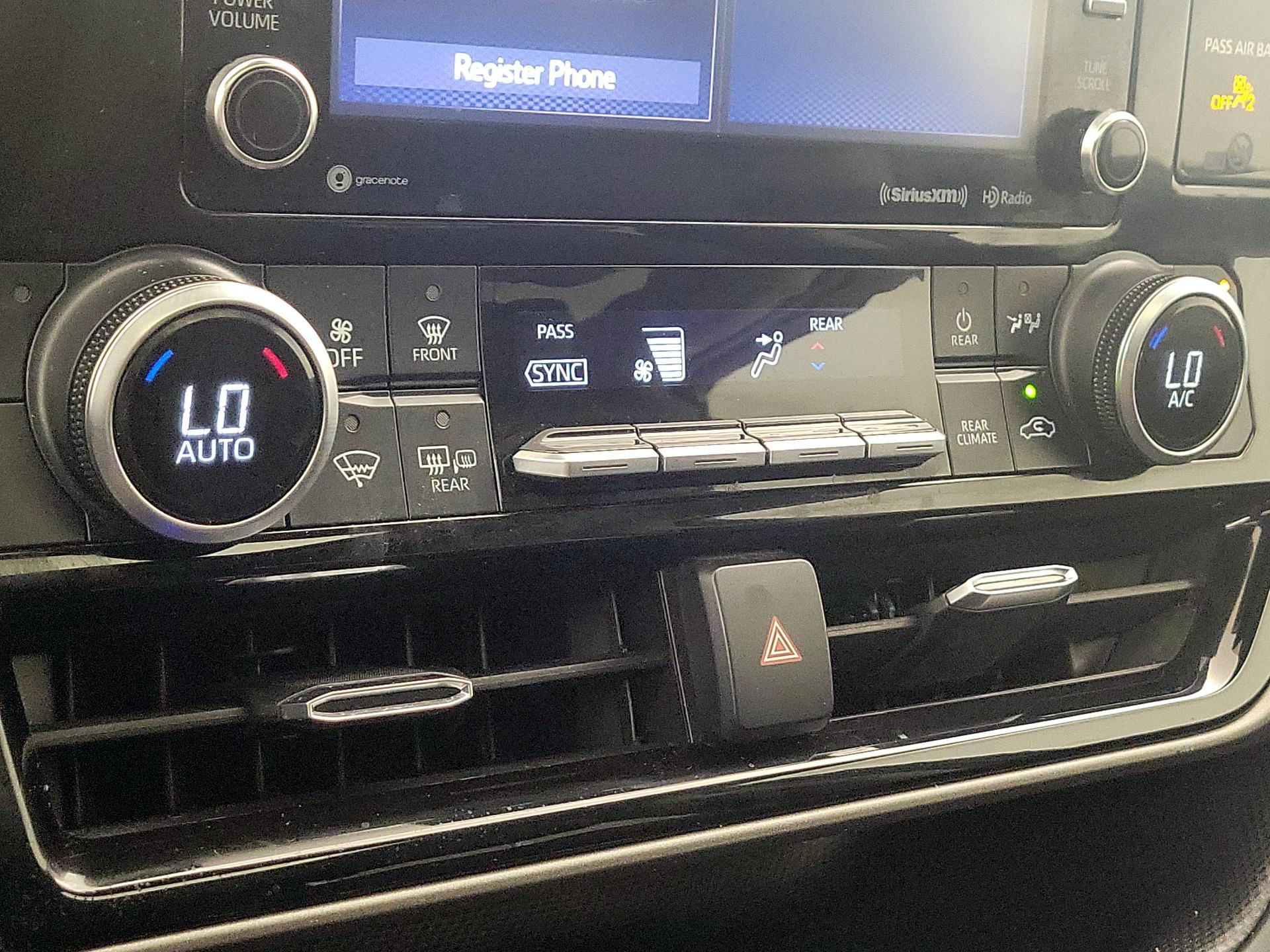 Thumbnail: 2020 Toyota Highlander - 16