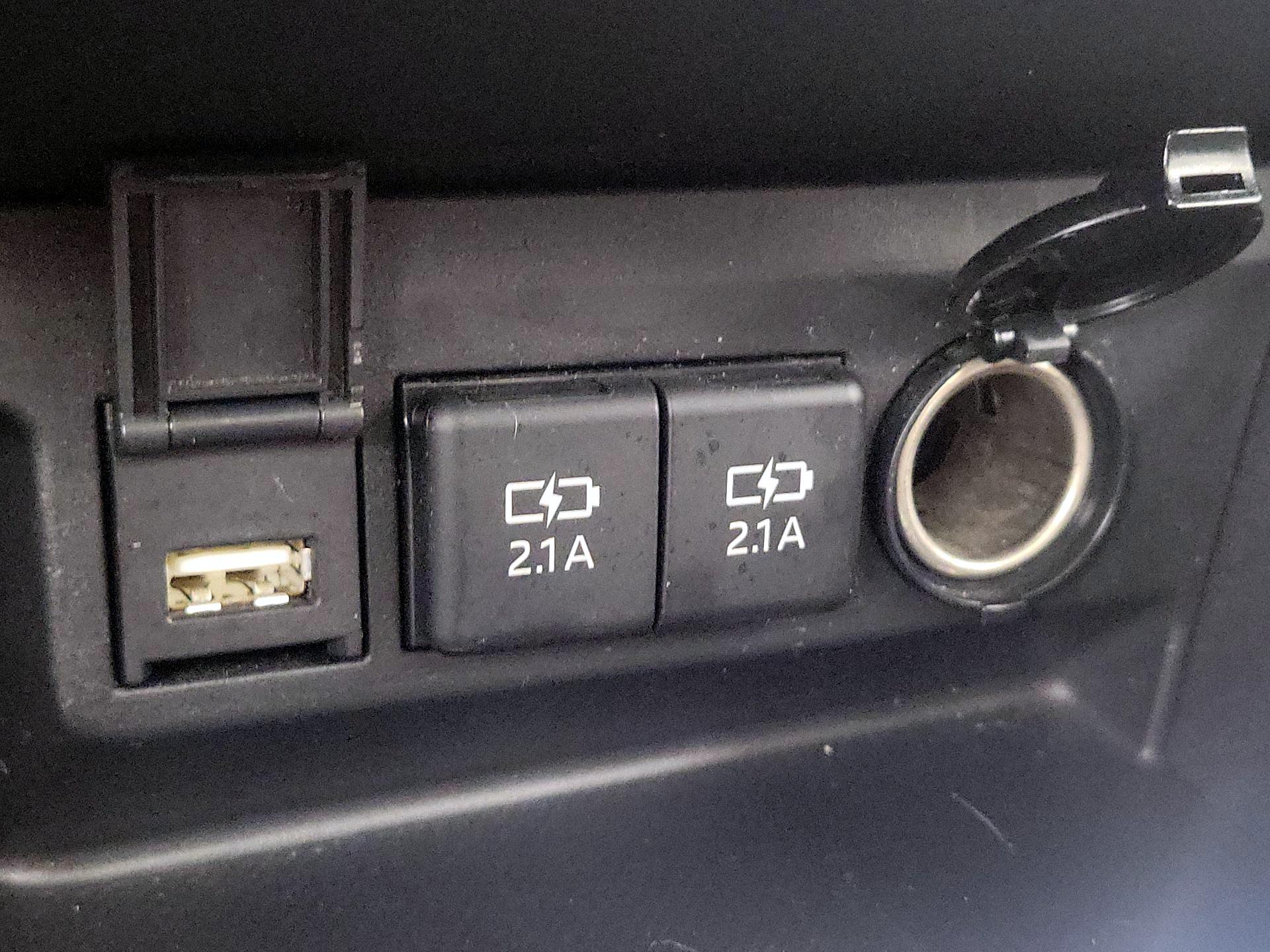 Thumbnail: 2020 Toyota Highlander - 18