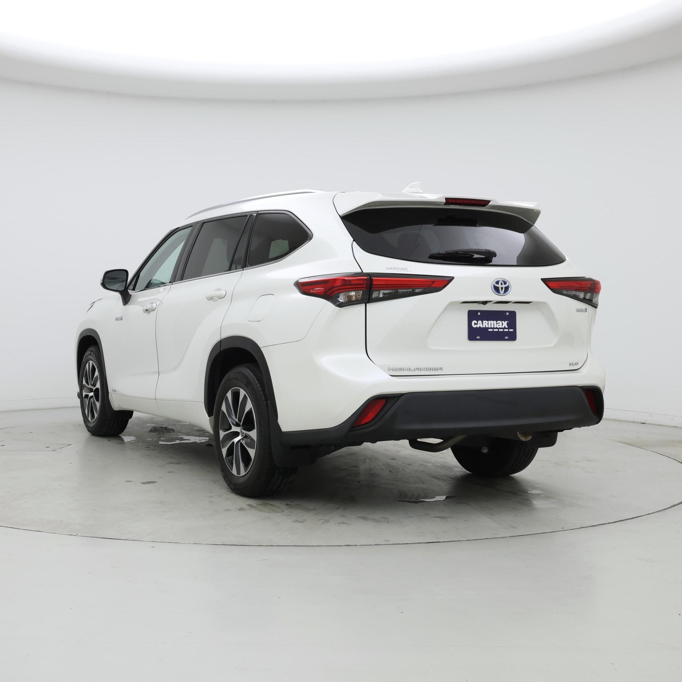 Thumbnail: 2020 Toyota Highlander - 2