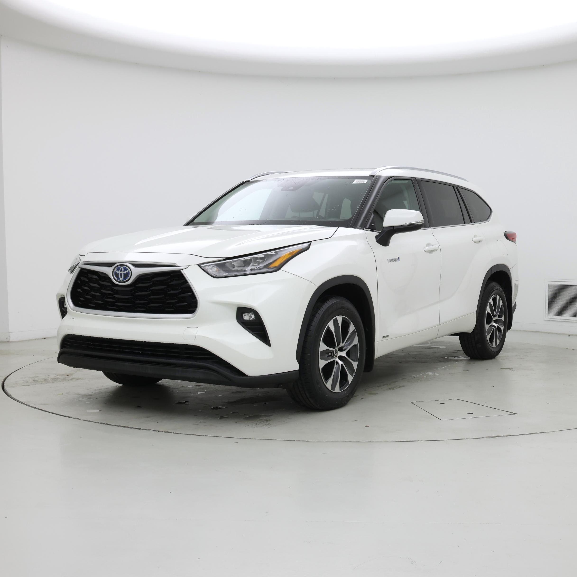 Thumbnail: 2020 Toyota Highlander - 4