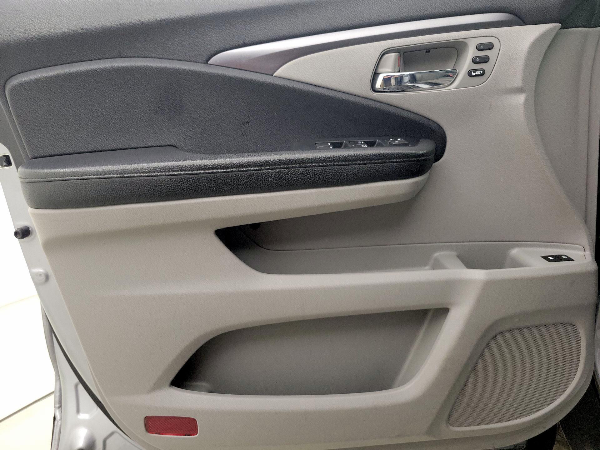 Thumbnail: 2022 Honda Pilot - 12