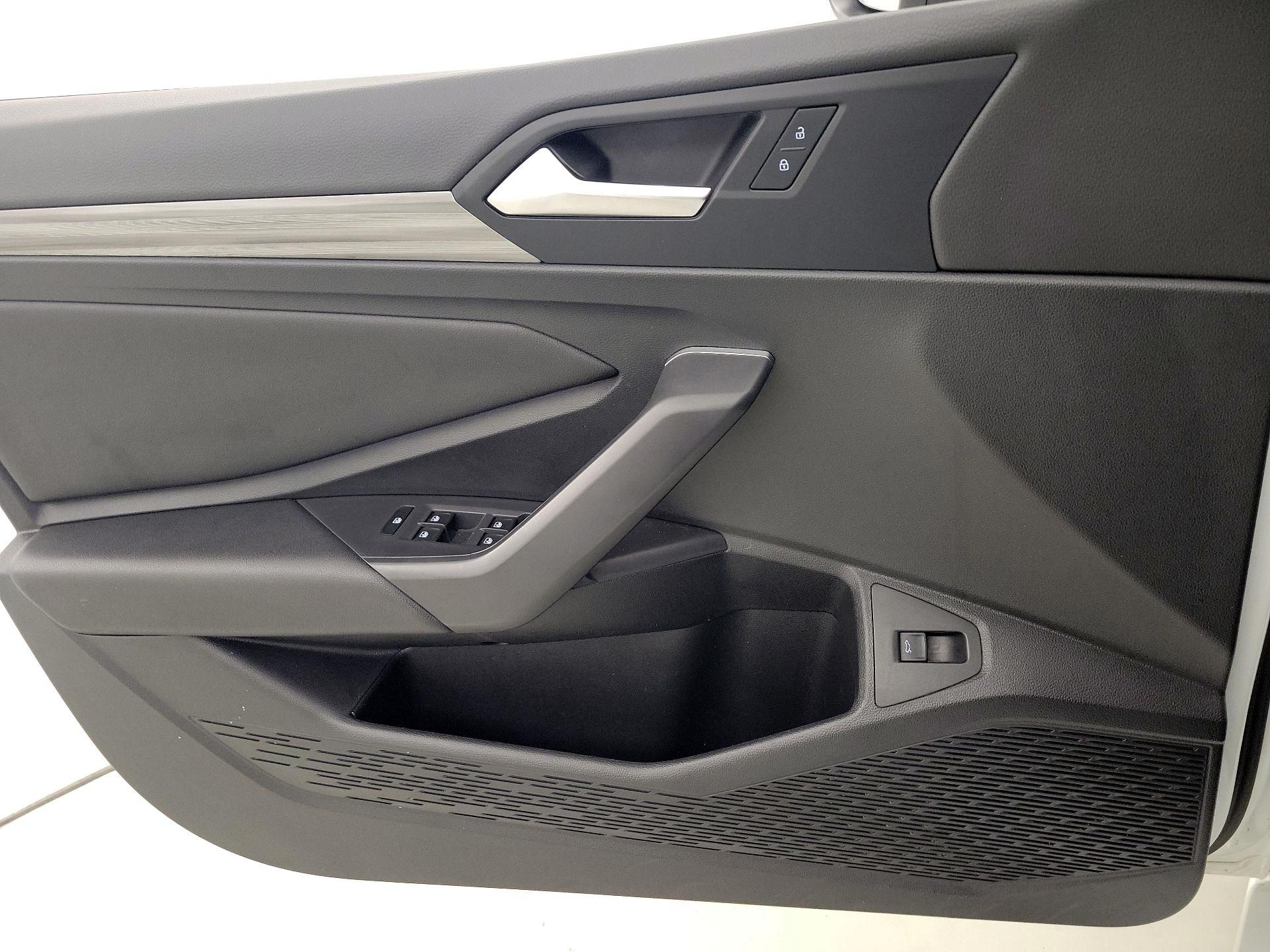 Thumbnail: 2020 Volkswagen Jetta - 12