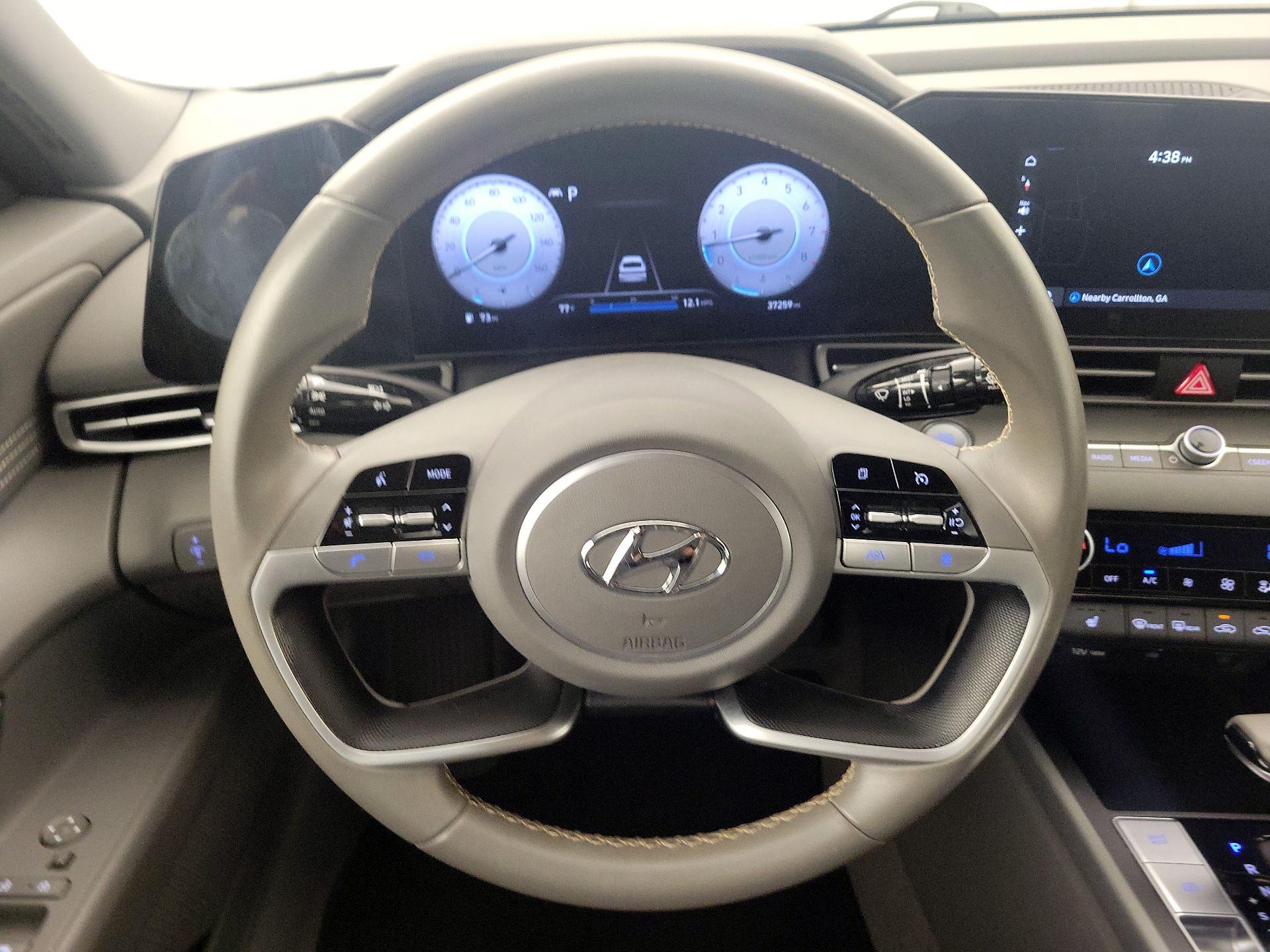 Thumbnail: 2023 Hyundai Elantra - 10