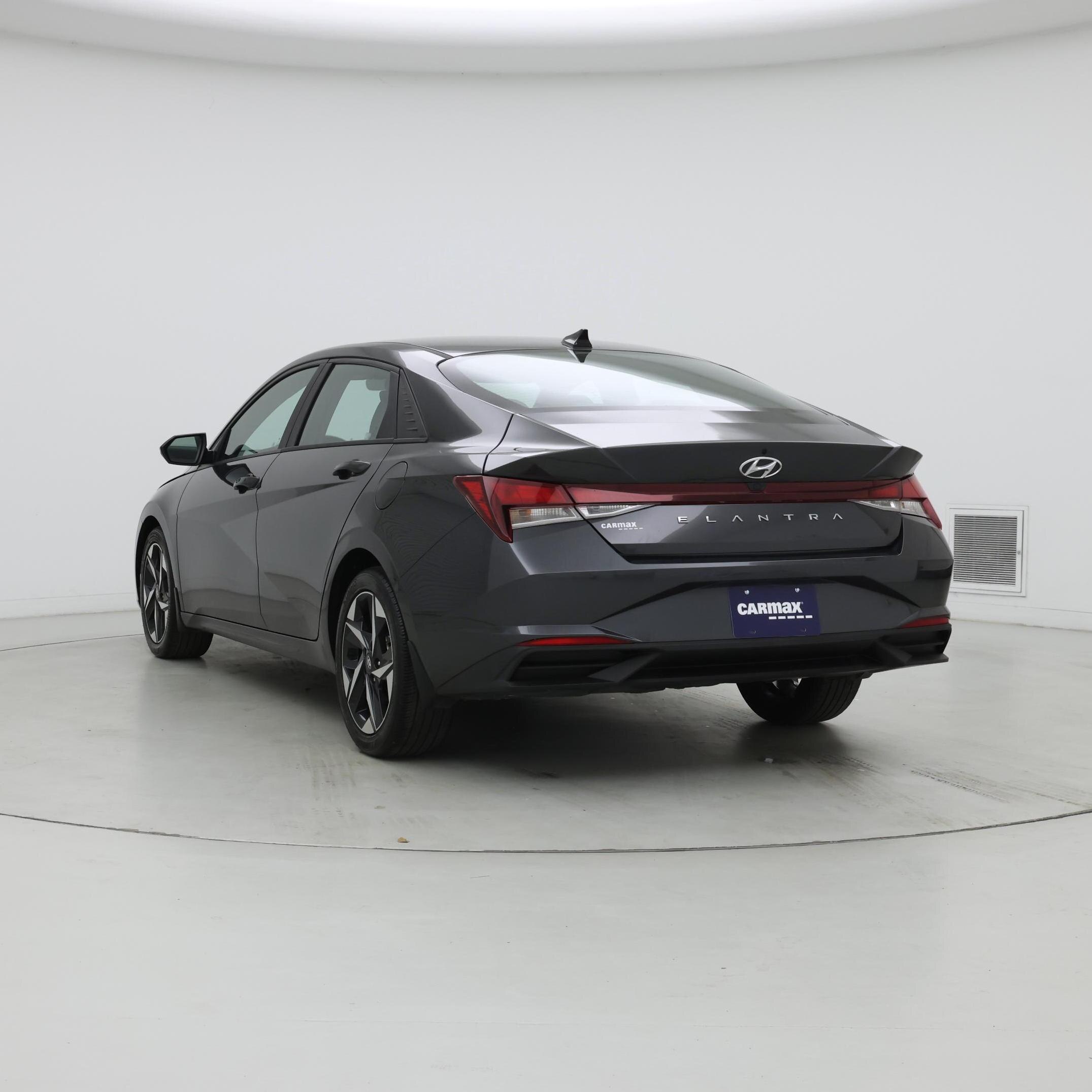 Thumbnail: 2023 Hyundai Elantra - 2