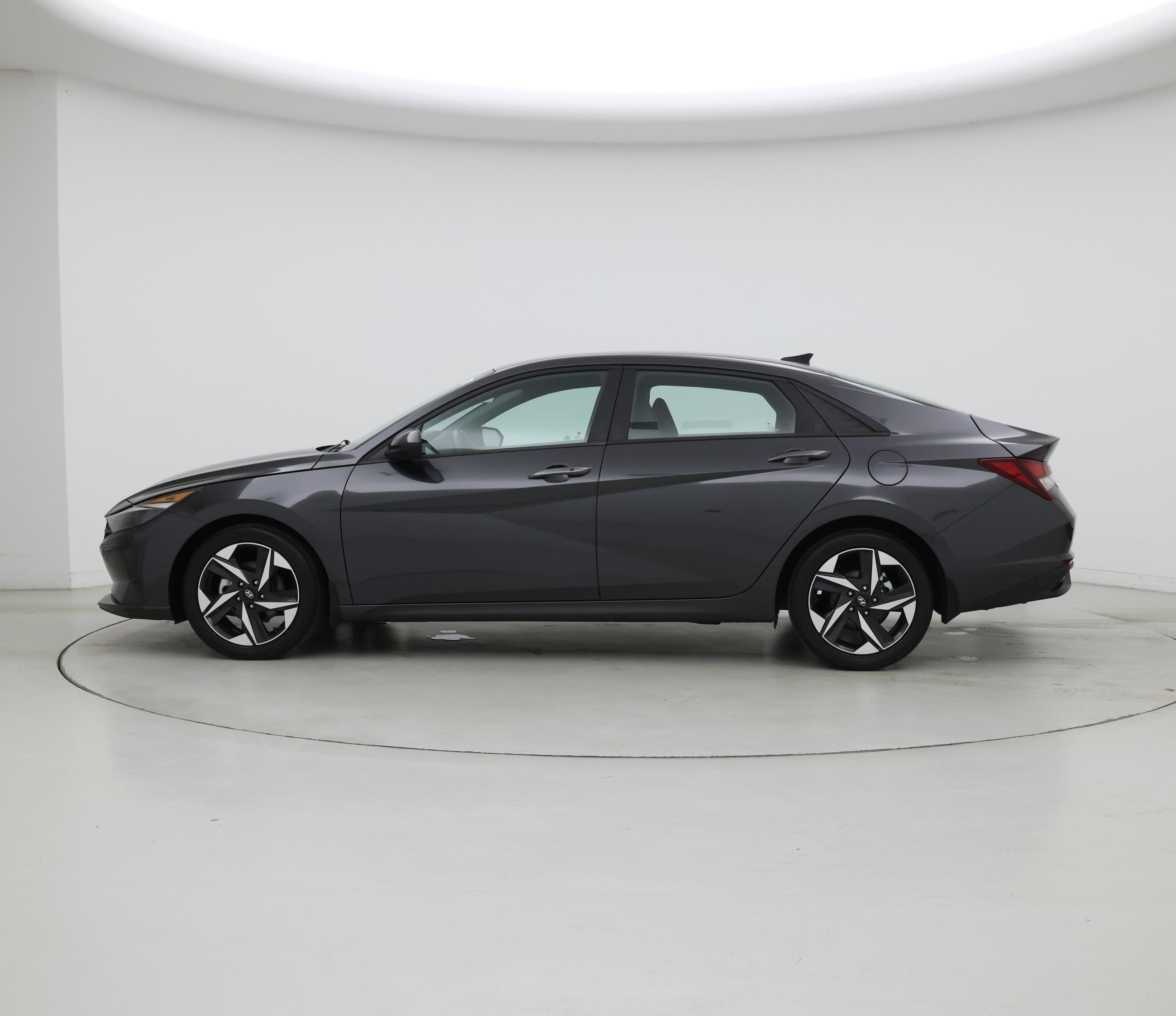 Thumbnail: 2023 Hyundai Elantra - 3