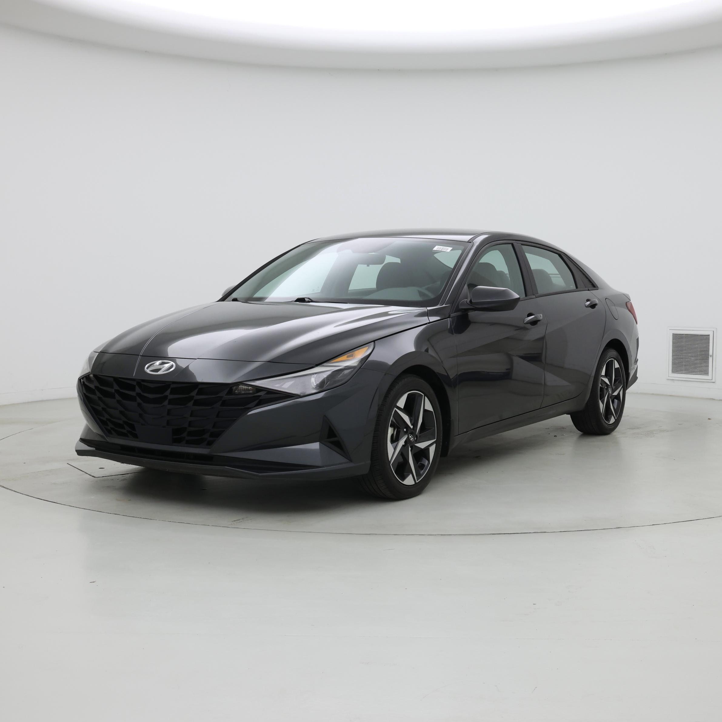 Thumbnail: 2023 Hyundai Elantra - 4
