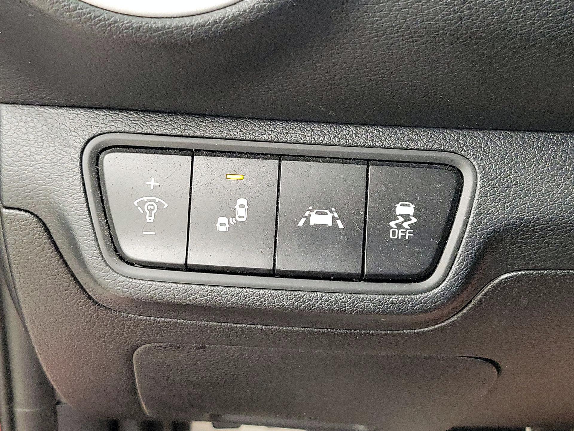 Thumbnail: 2021 Kia Forte - 13