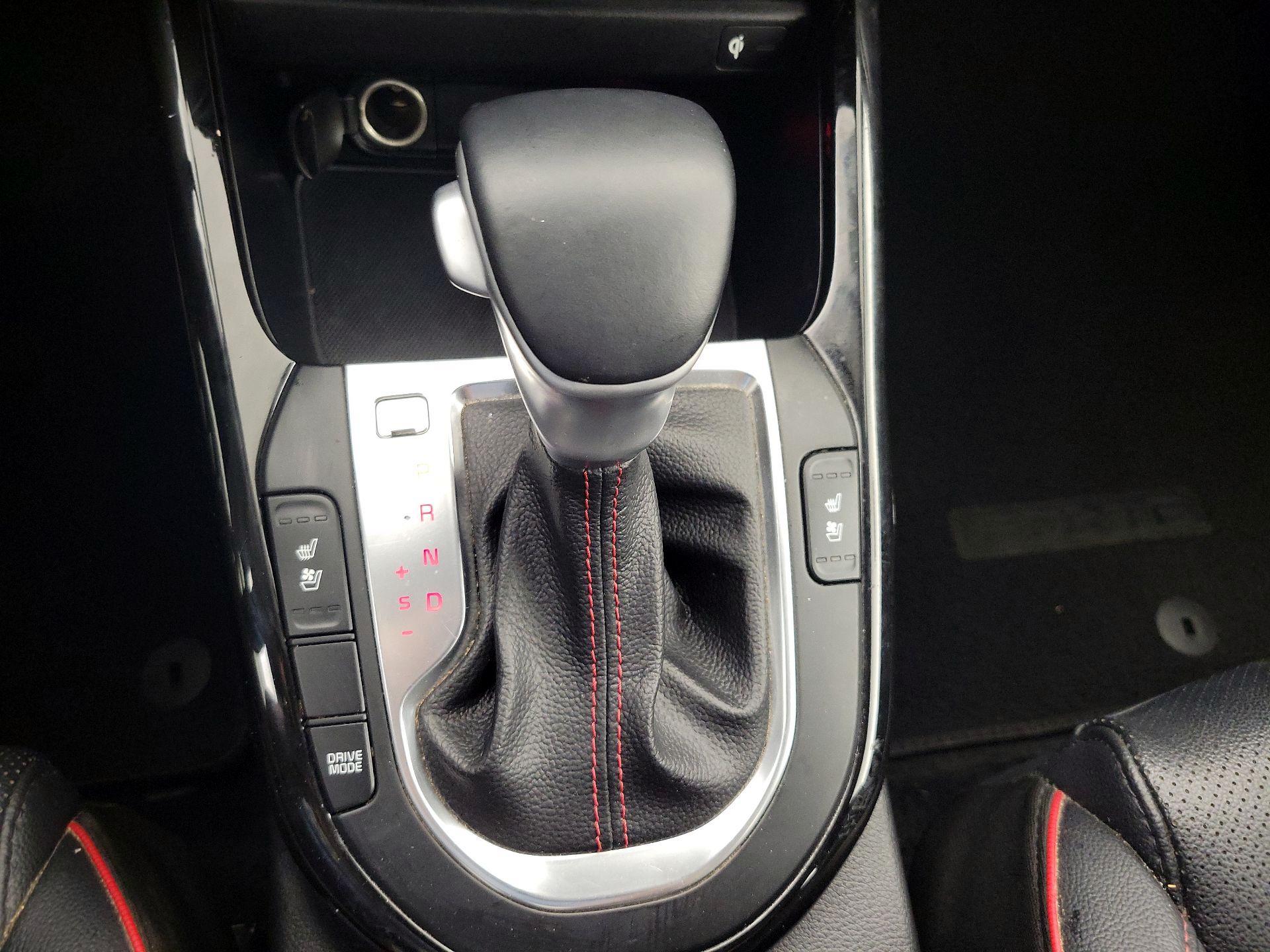 Thumbnail: 2021 Kia Forte - 17
