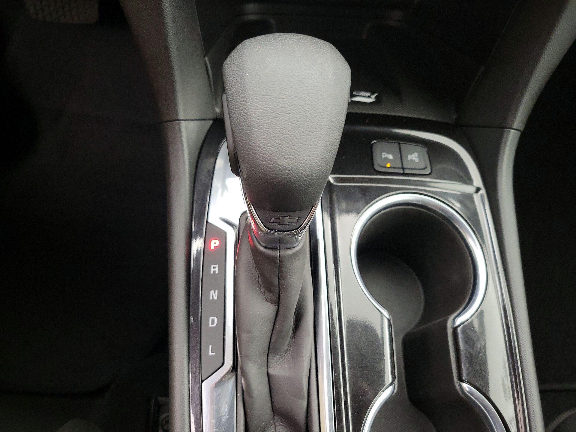 Thumbnail: 2023 Chevrolet Equinox - 18