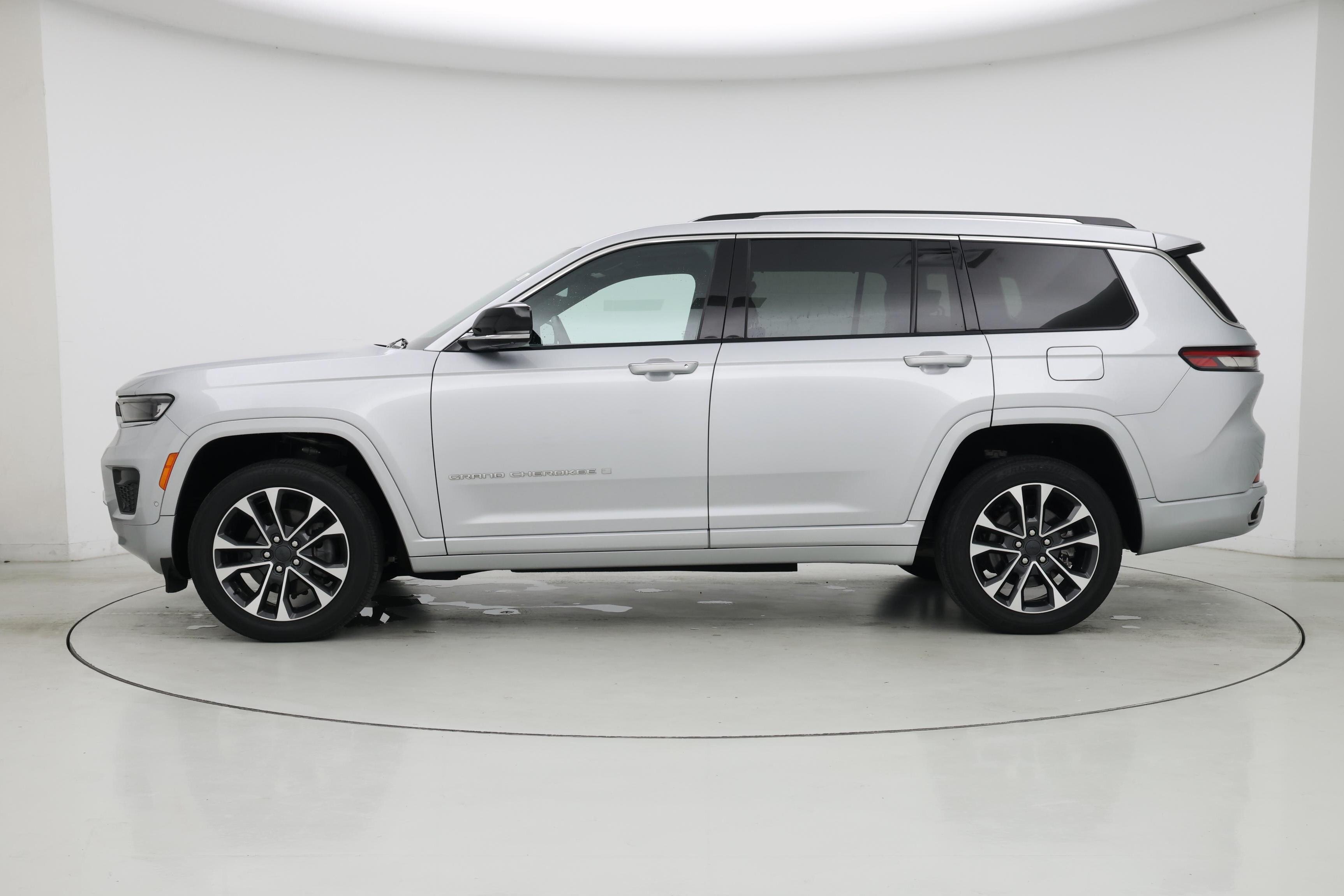 Thumbnail: 2023 Jeep Grand Cherokee L - 3